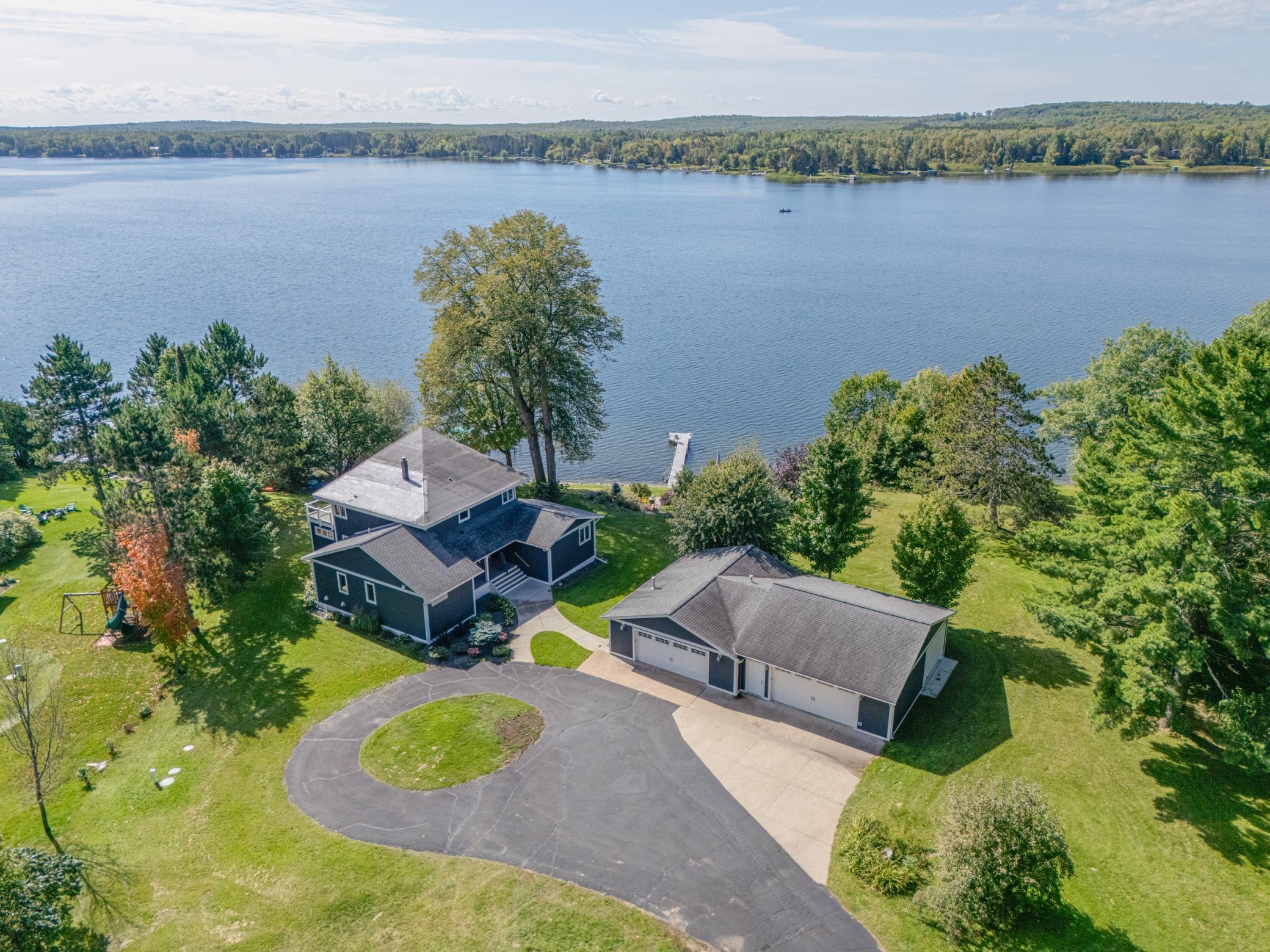 1973 single family home for sale at 31831 Sunny Beach Road in Grand Rapids, MN — 4 bed, 4 bath (photo 7 of 61)