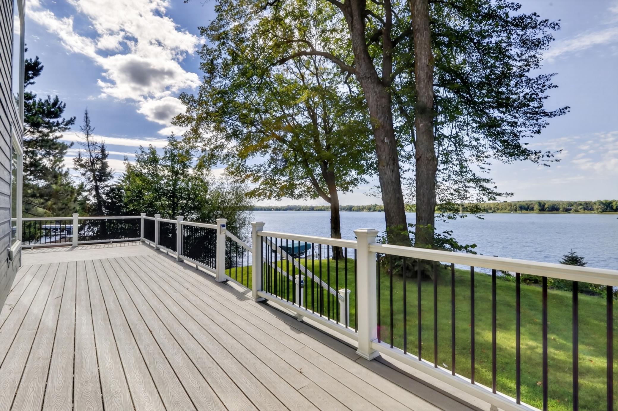 1973 single family home for sale at 31831 Sunny Beach Road in Grand Rapids, MN — 4 bed, 4 bath (photo 8 of 61)