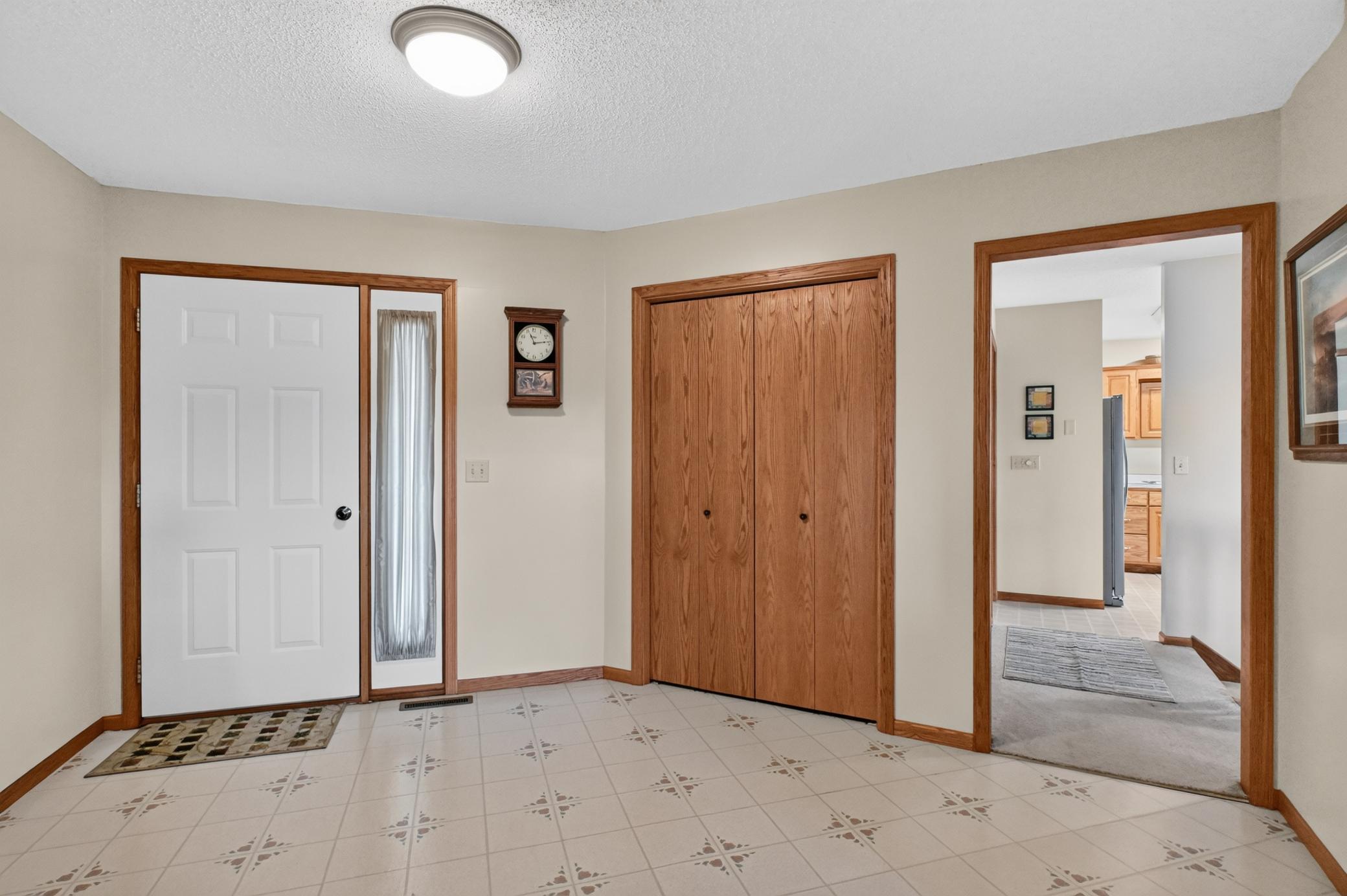 1995 single family home for sale at 10070 County Road 16 NW in Brandon, MN — 5 bed, 3 bath (photo 15 of 70)