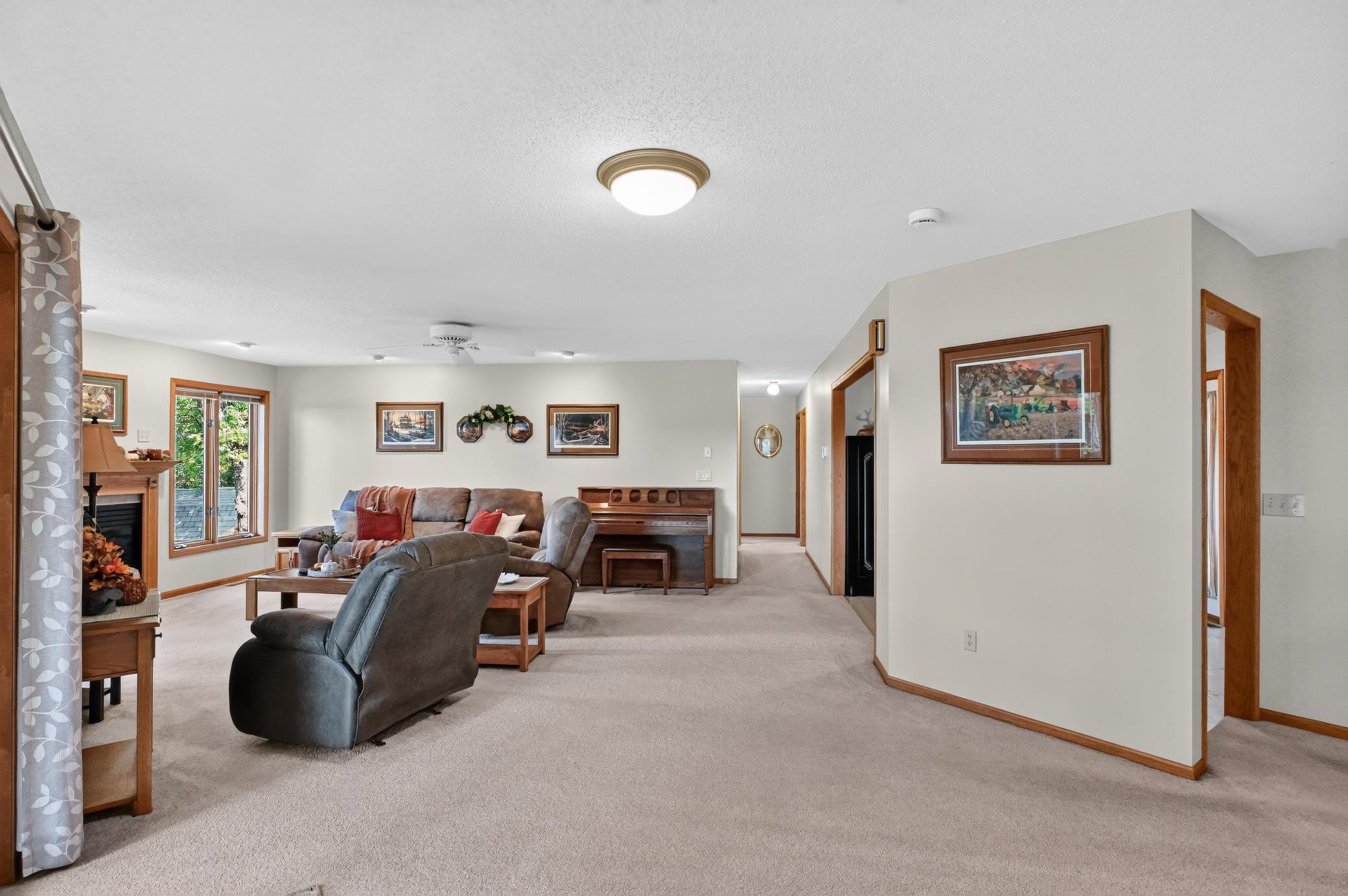 1995 single family home for sale at 10070 County Road 16 NW in Brandon, MN — 5 bed, 3 bath (photo 8 of 70)