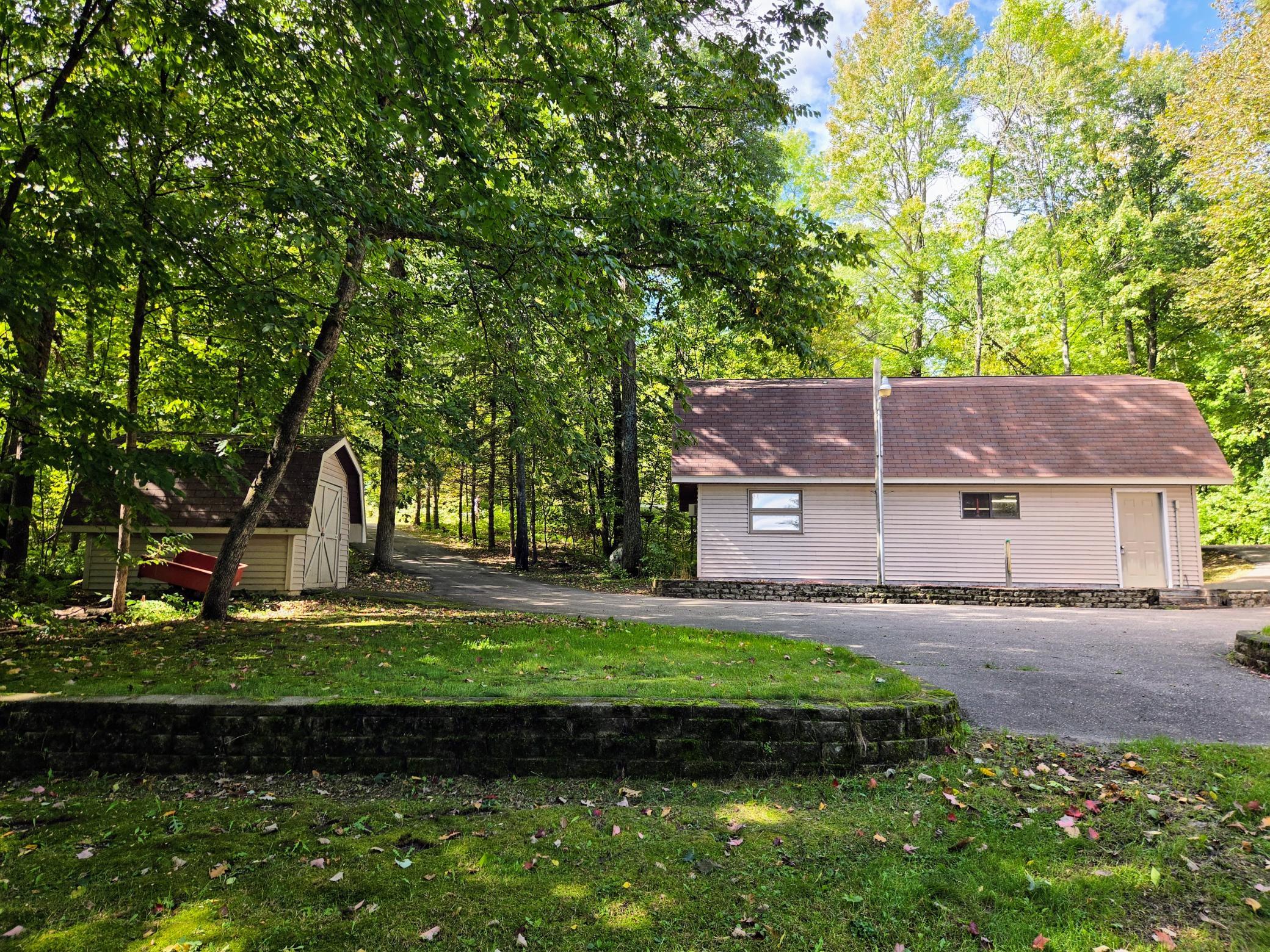 1984 single family home for sale at 17611 Emerald Drive in Fifty Lakes, MN — 2 bed, 2 bath (photo 11 of 32)