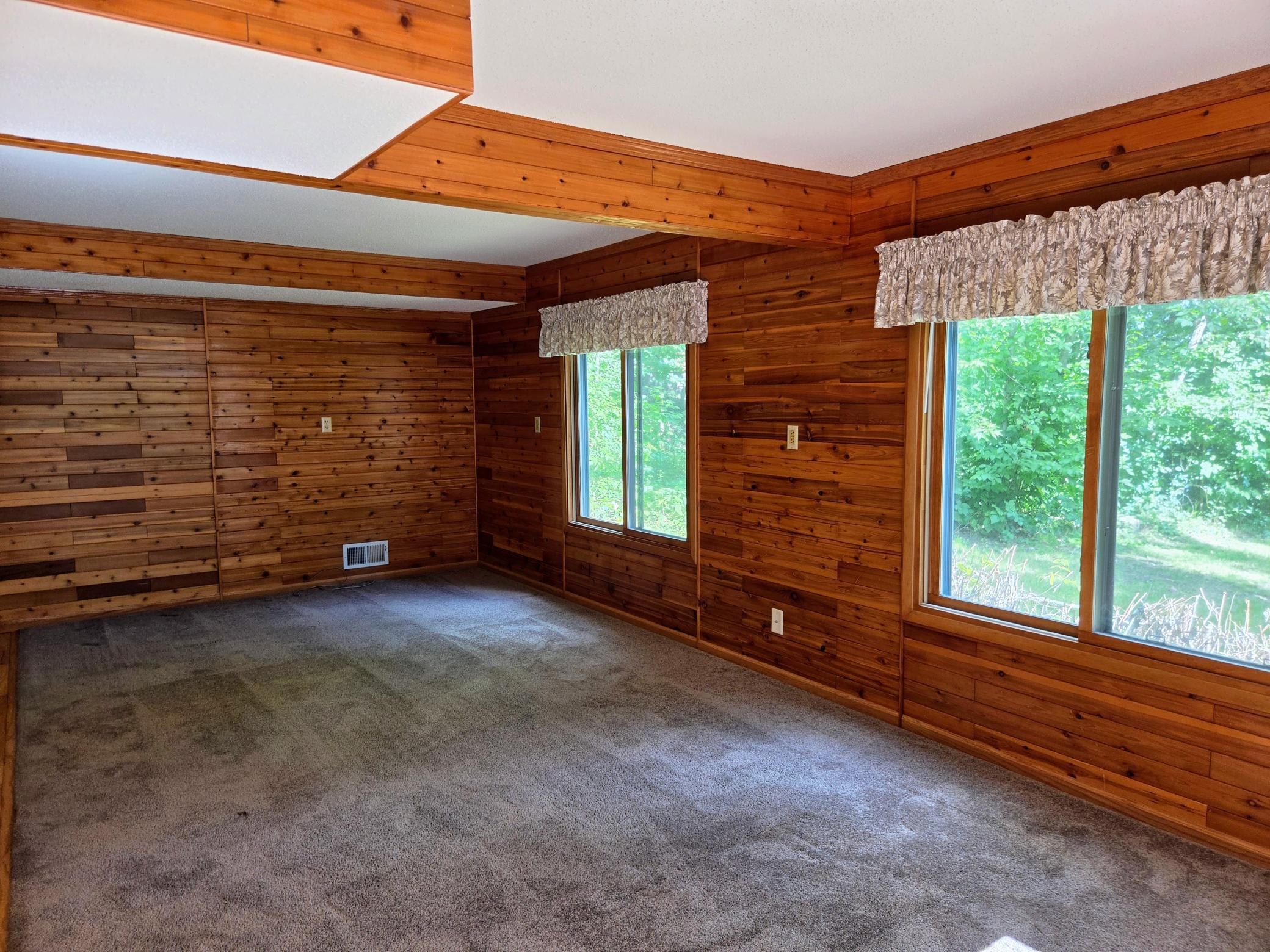 1984 single family home for sale at 17611 Emerald Drive in Fifty Lakes, MN — 2 bed, 2 bath (photo 13 of 32)