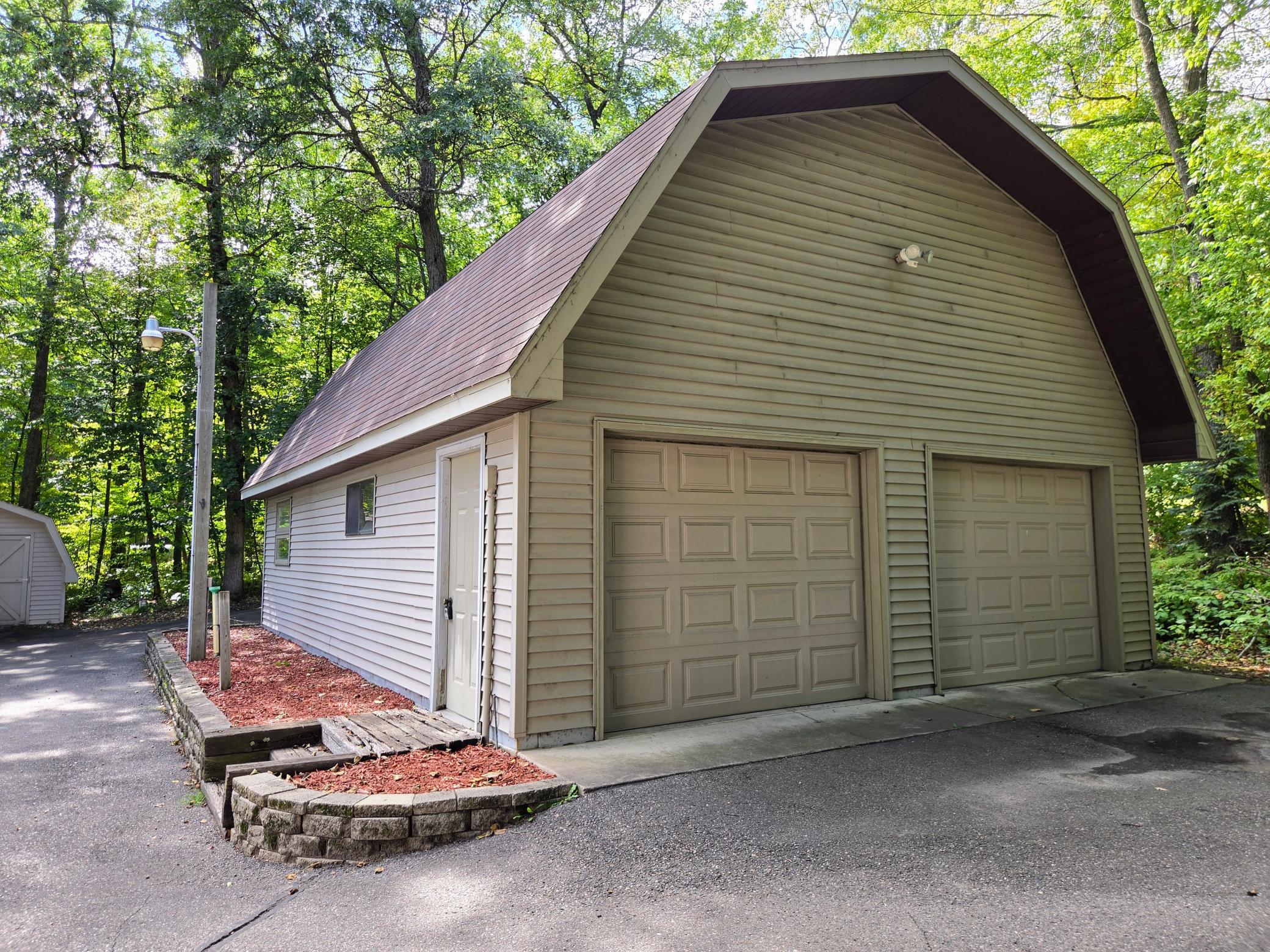 1984 single family home for sale at 17611 Emerald Drive in Fifty Lakes, MN — 2 bed, 2 bath (photo 26 of 32)