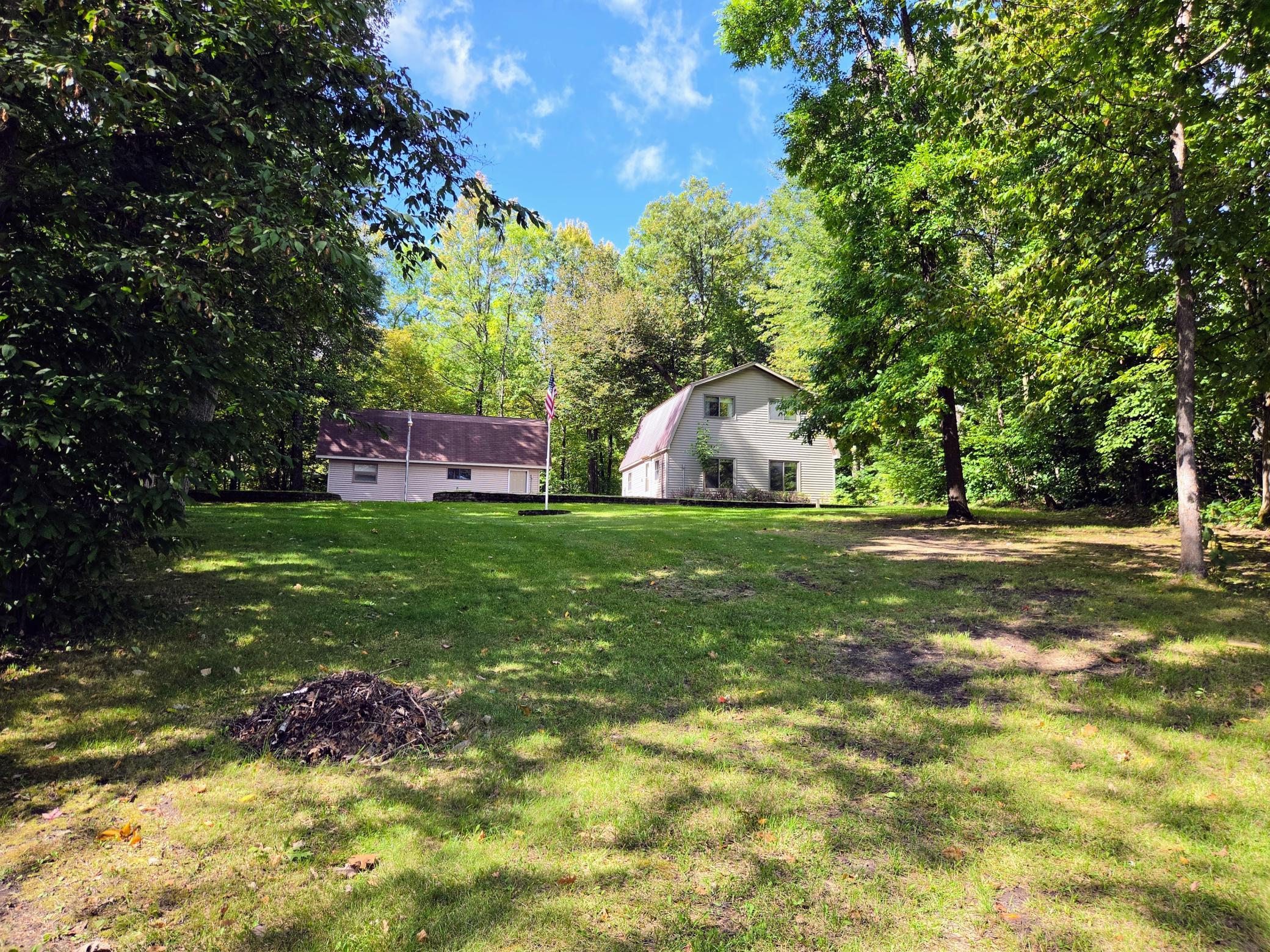 1984 single family home for sale at 17611 Emerald Drive in Fifty Lakes, MN — 2 bed, 2 bath (photo 8 of 32)