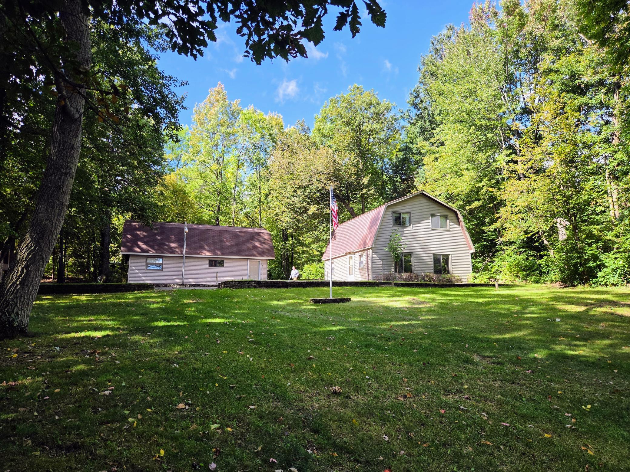 1984 single family home for sale at 17611 Emerald Drive in Fifty Lakes, MN — 2 bed, 2 bath (photo 9 of 32)