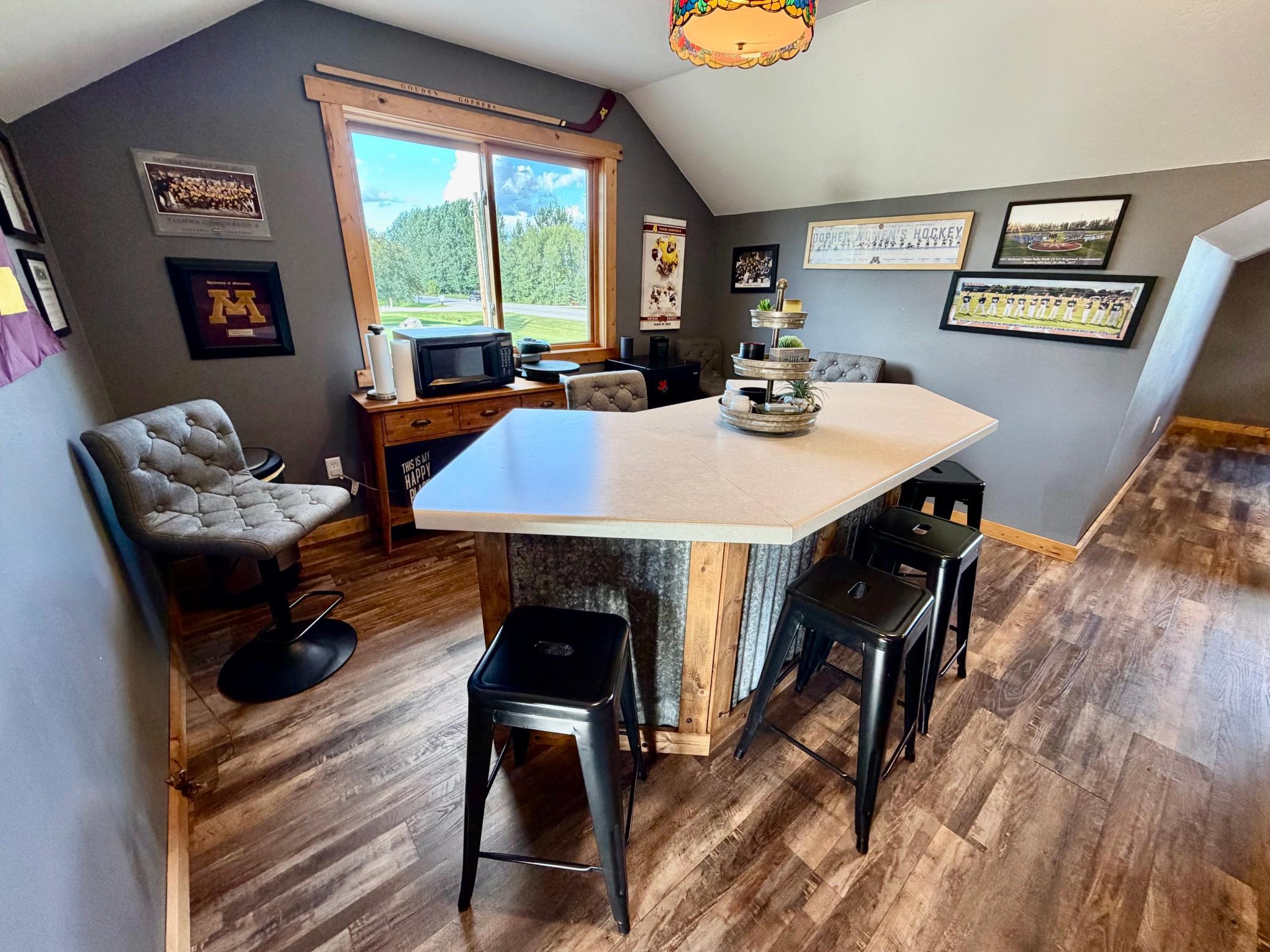 2004 single family home for sale at 1012 6th Street SE in Roseau, MN — 3 bed, 2 bath (photo 26 of 29)