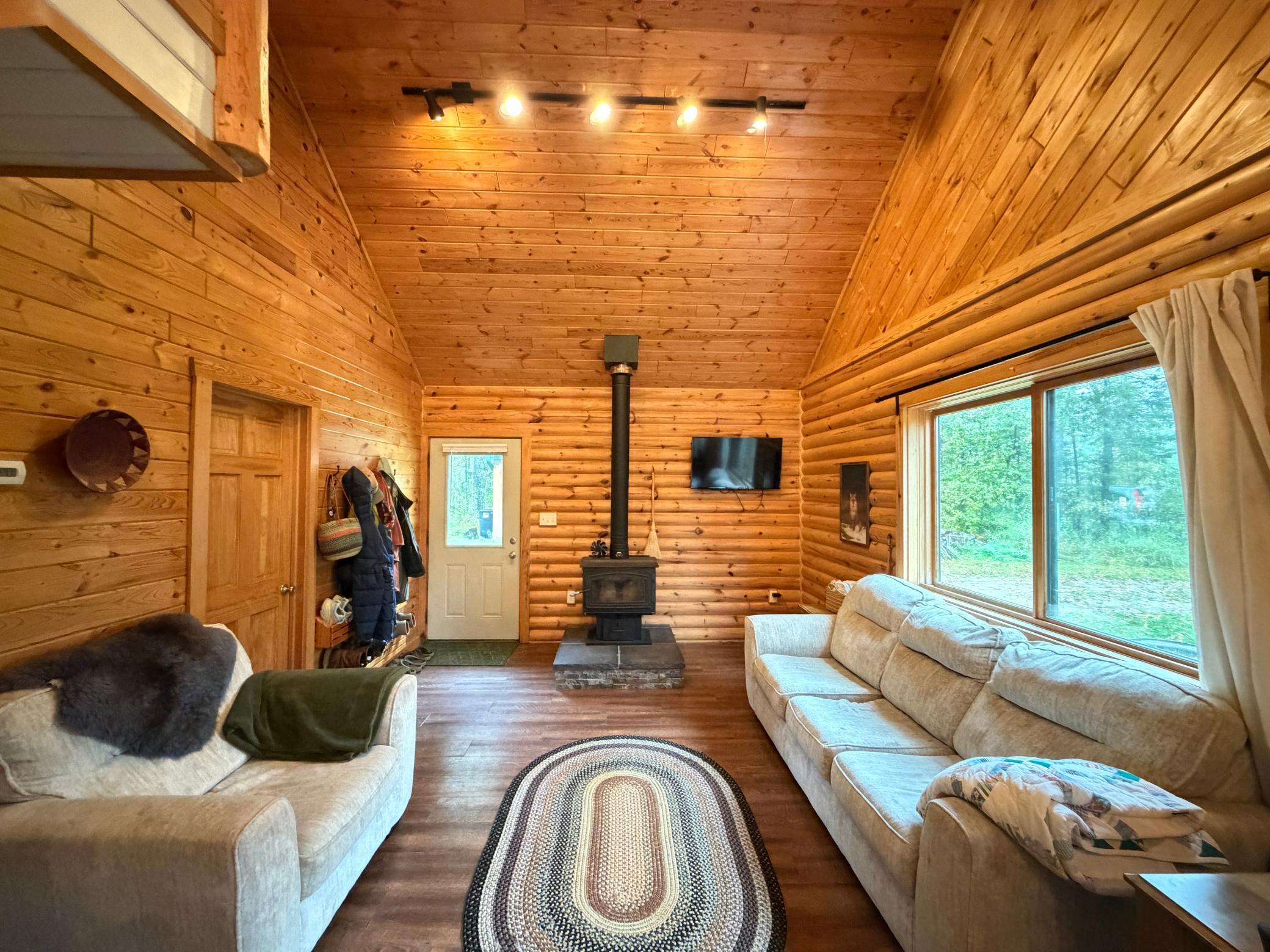 2007 single family home for sale at 10871 260th Street in Park Rapids, MN — 3 bed, 1 bath (photo 3 of 49)