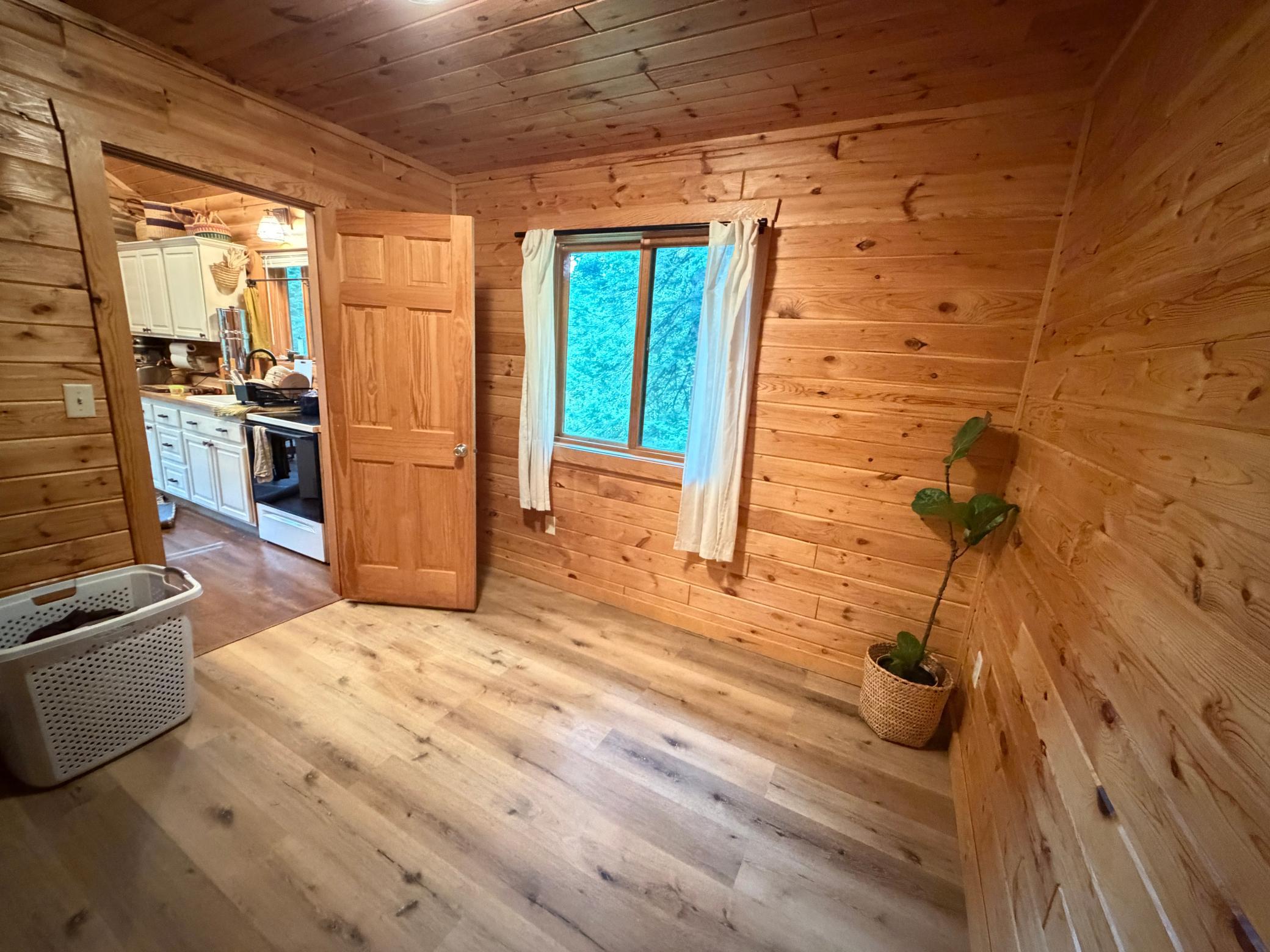 2007 single family home for sale at 10871 260th Street in Park Rapids, MN — 3 bed, 1 bath (photo 26 of 49)