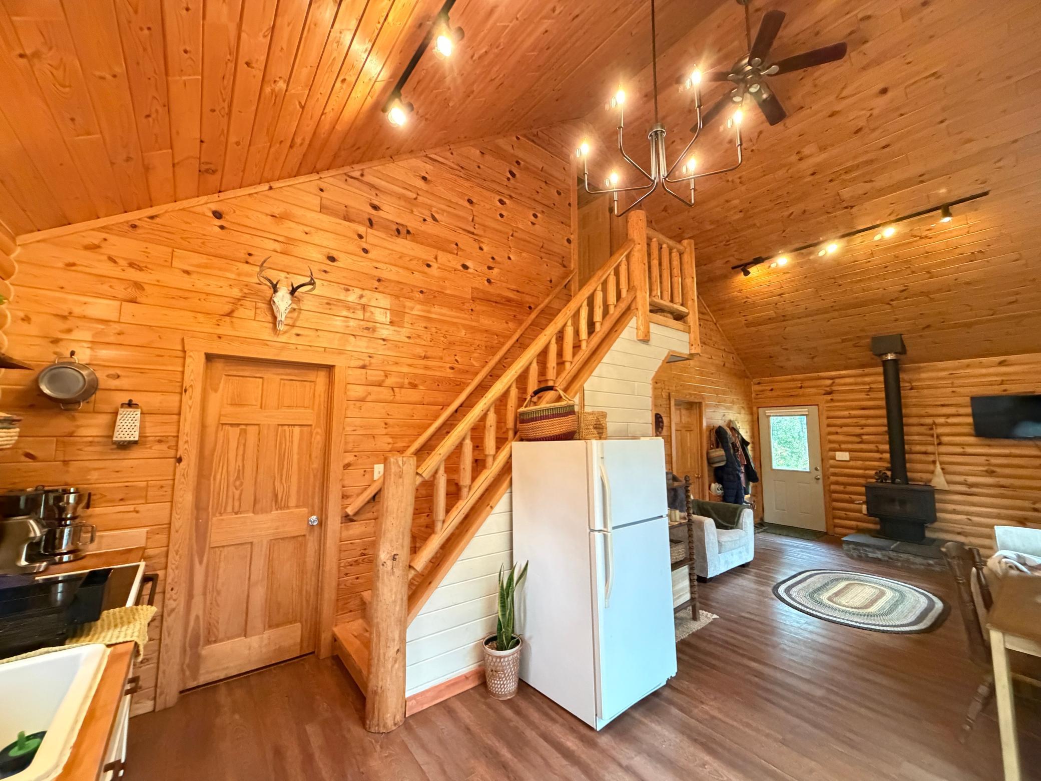 2007 single family home for sale at 10871 260th Street in Park Rapids, MN — 3 bed, 1 bath (photo 8 of 49)