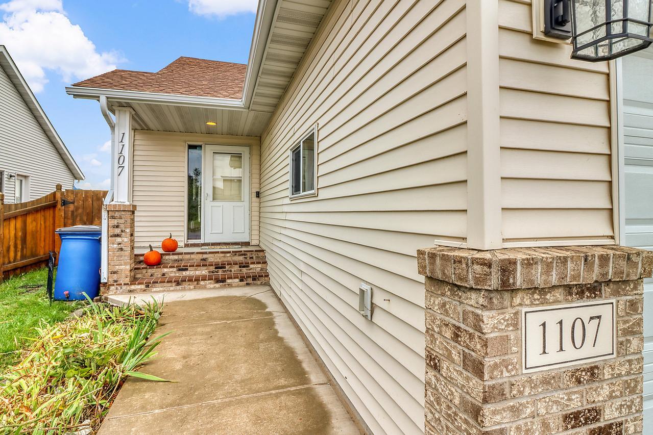 2006 twin home for sale at 1107 37th Ave S in Moorhead, MN — 4 bed, 3 bath (photo 39 of 44)