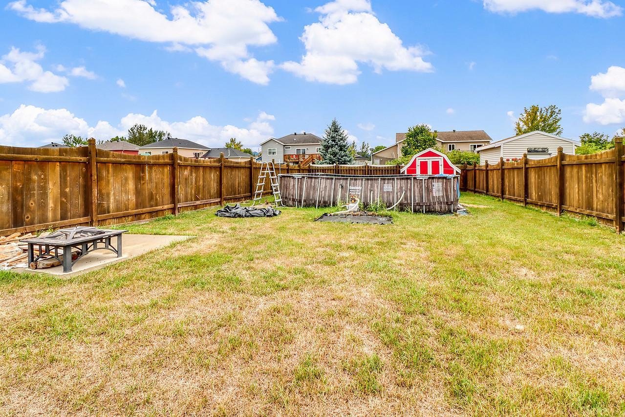 2006 twin home for sale at 1107 37th Ave S in Moorhead, MN — 4 bed, 3 bath (photo 40 of 44)