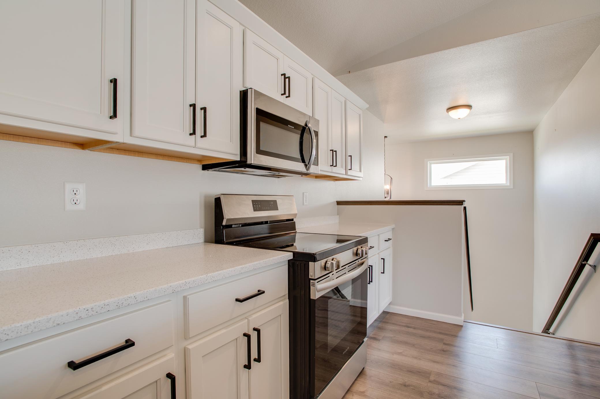 2023 twin home for sale at 1453 69th Avenue S in Fargo, ND — 3 bed, 2 bath (photo 12 of 35)