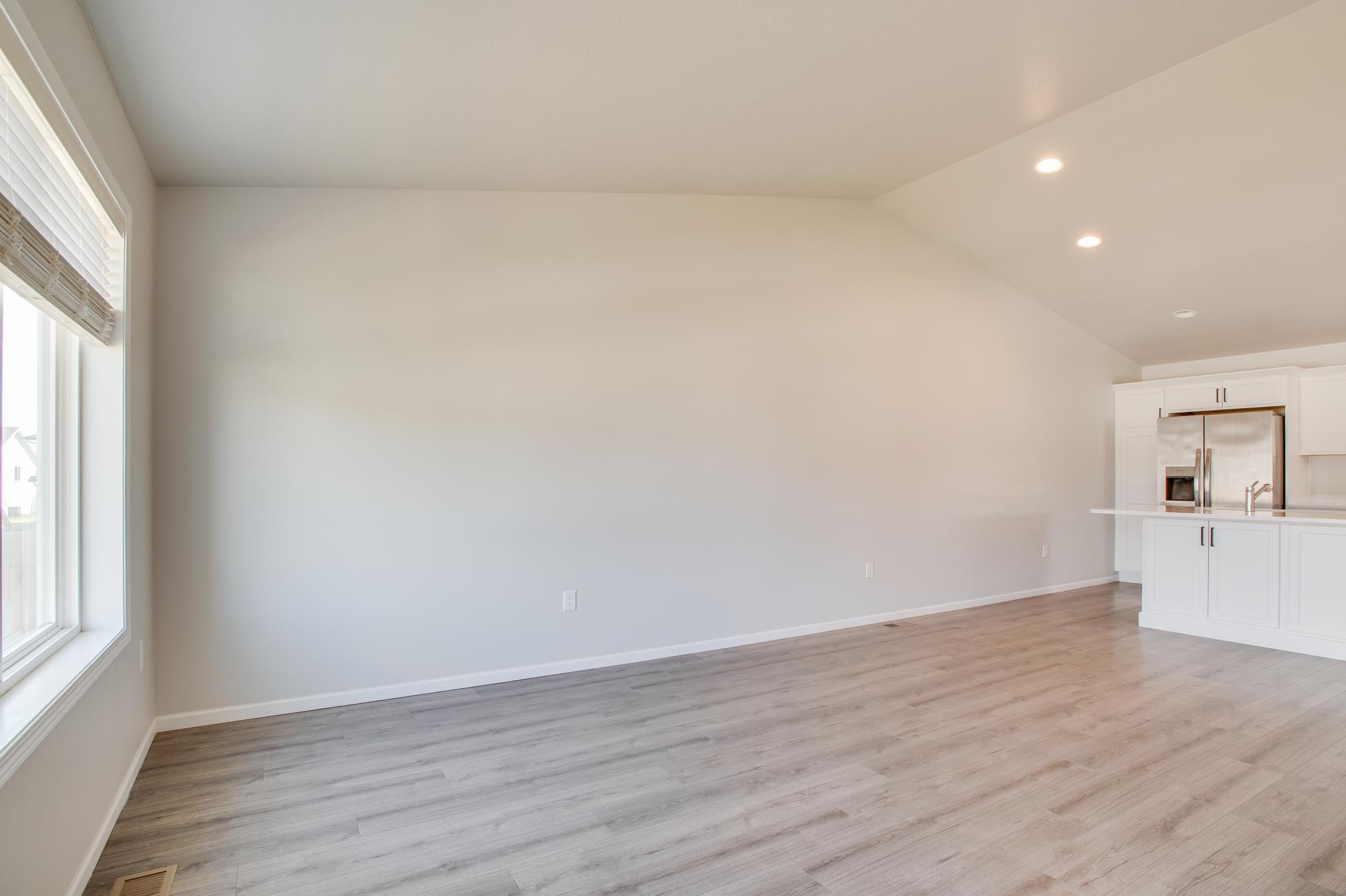 2023 twin home for sale at 1453 69th Avenue S in Fargo, ND — 3 bed, 2 bath (photo 17 of 35)