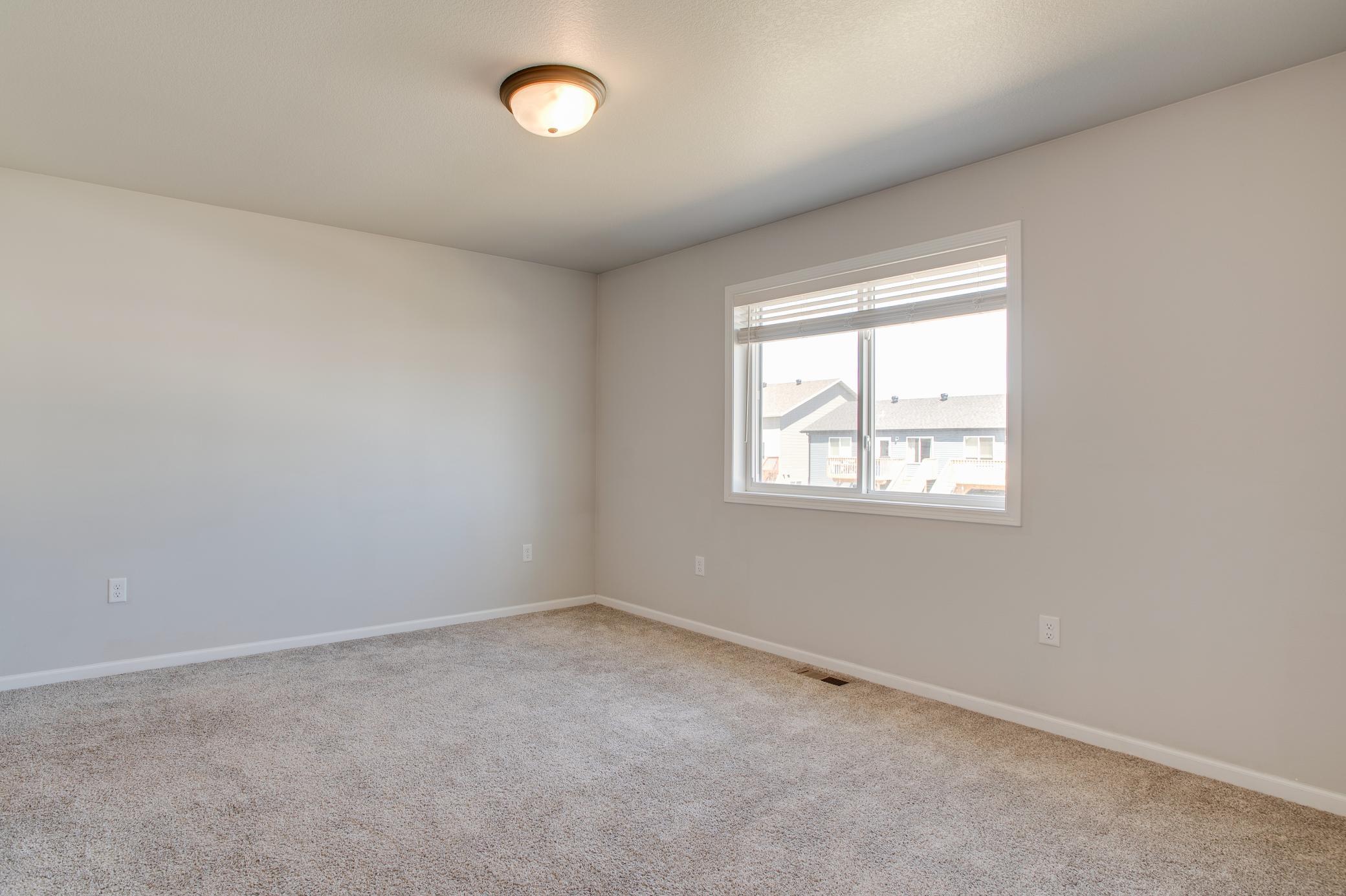2023 twin home for sale at 1453 69th Avenue S in Fargo, ND — 3 bed, 2 bath (photo 18 of 35)