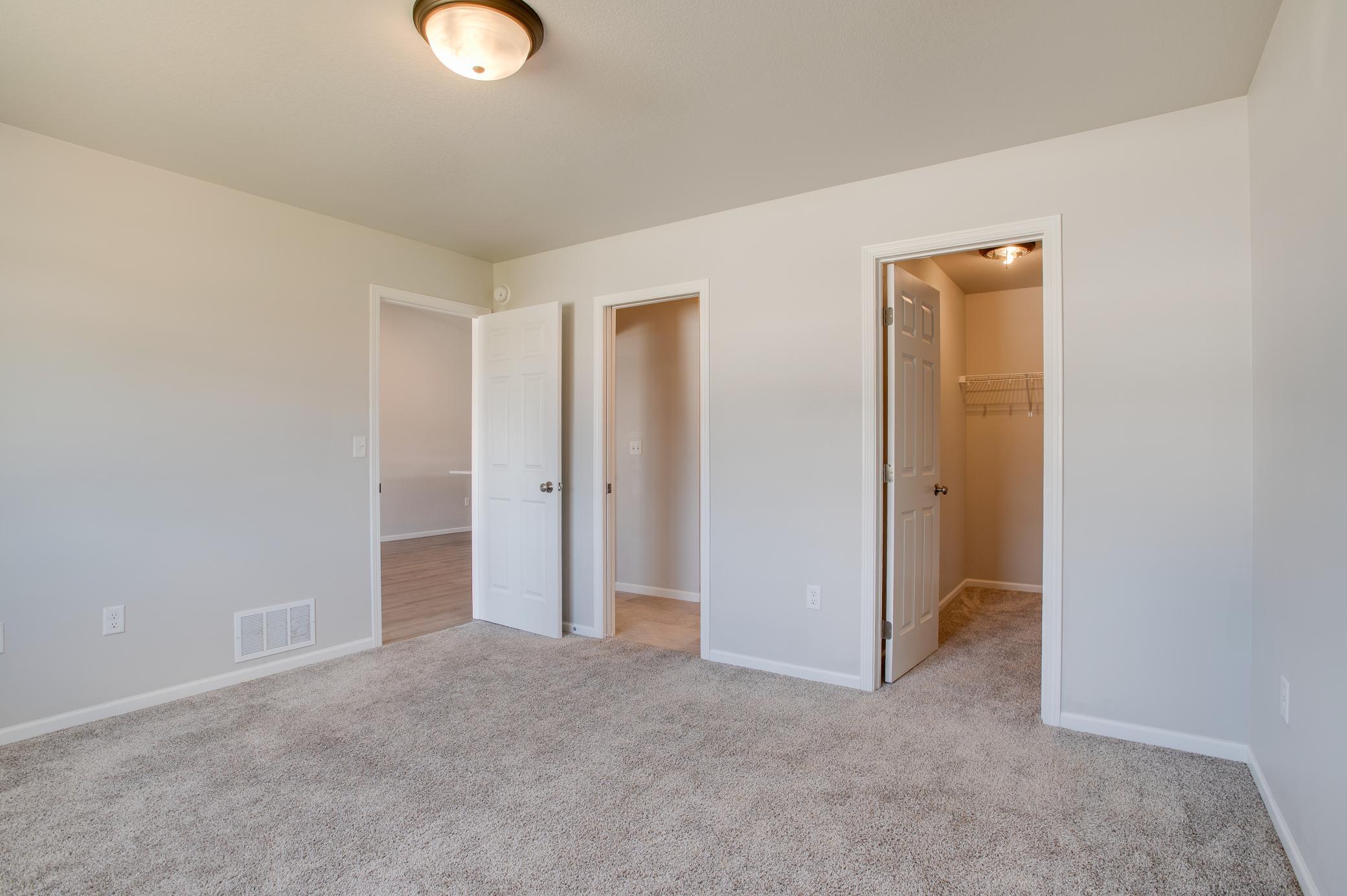 2023 twin home for sale at 1453 69th Avenue S in Fargo, ND — 3 bed, 2 bath (photo 19 of 35)
