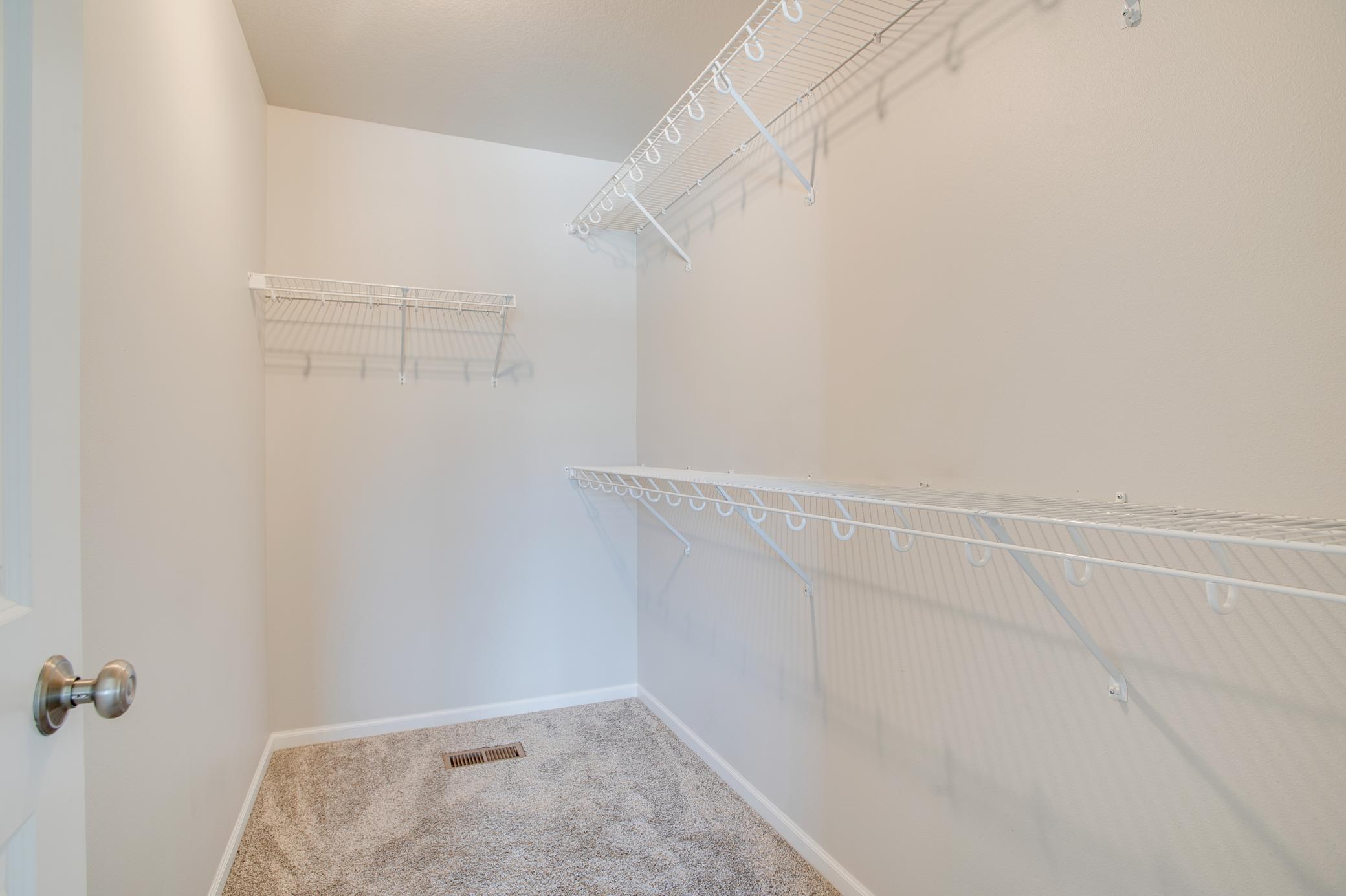 2023 twin home for sale at 1453 69th Avenue S in Fargo, ND — 3 bed, 2 bath (photo 20 of 35)