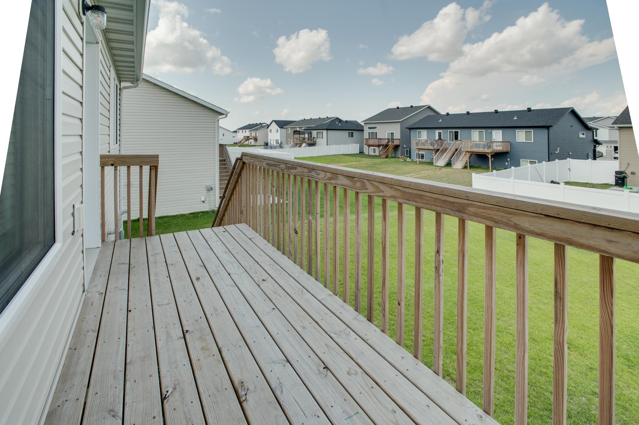 2023 twin home for sale at 1453 69th Avenue S in Fargo, ND — 3 bed, 2 bath (photo 32 of 35)