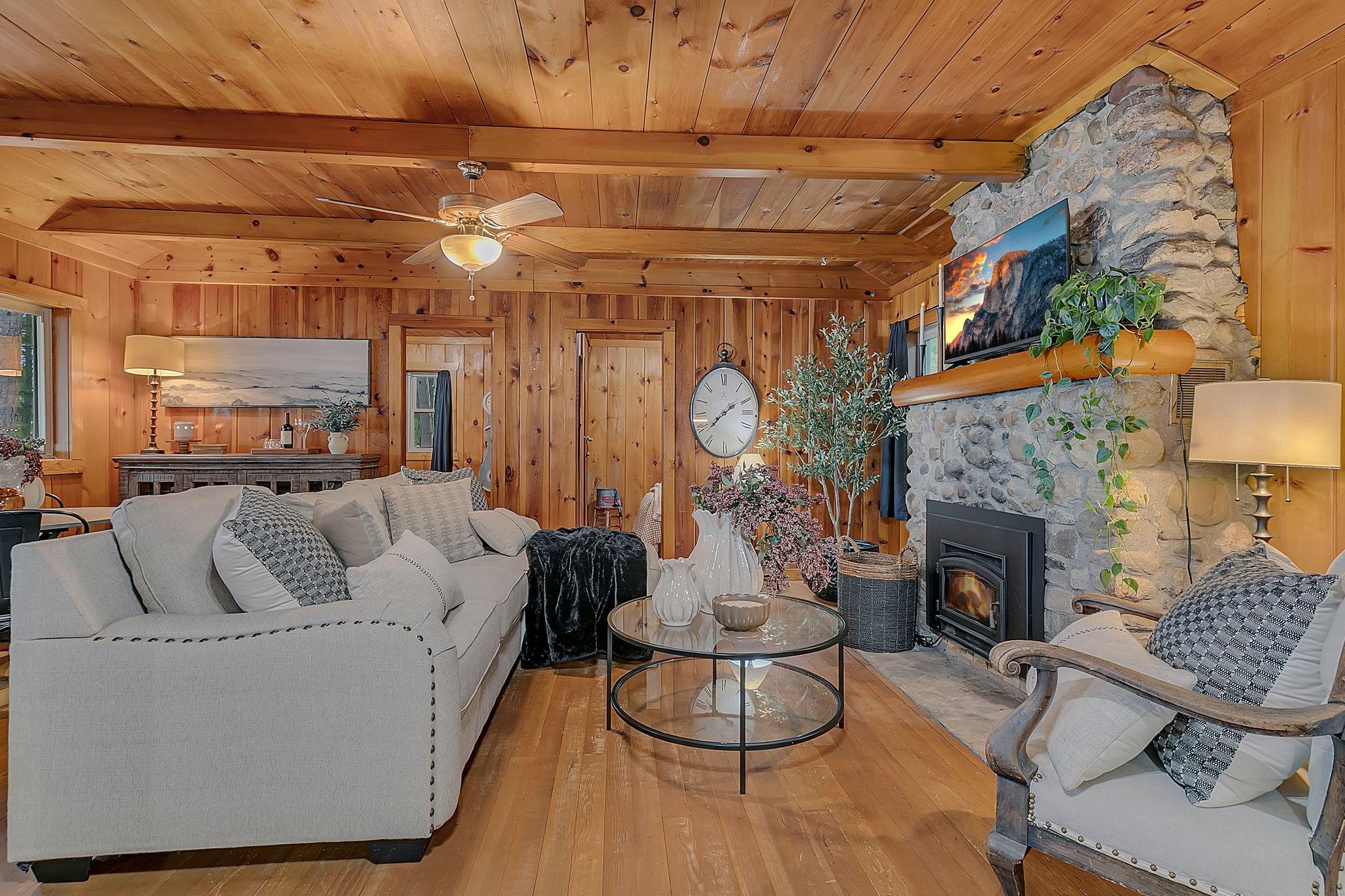 1985 single family home for sale at 23487 N Platte Lake Road in Hillman, MN — 3 bed, 2 bath (photo 12 of 45)