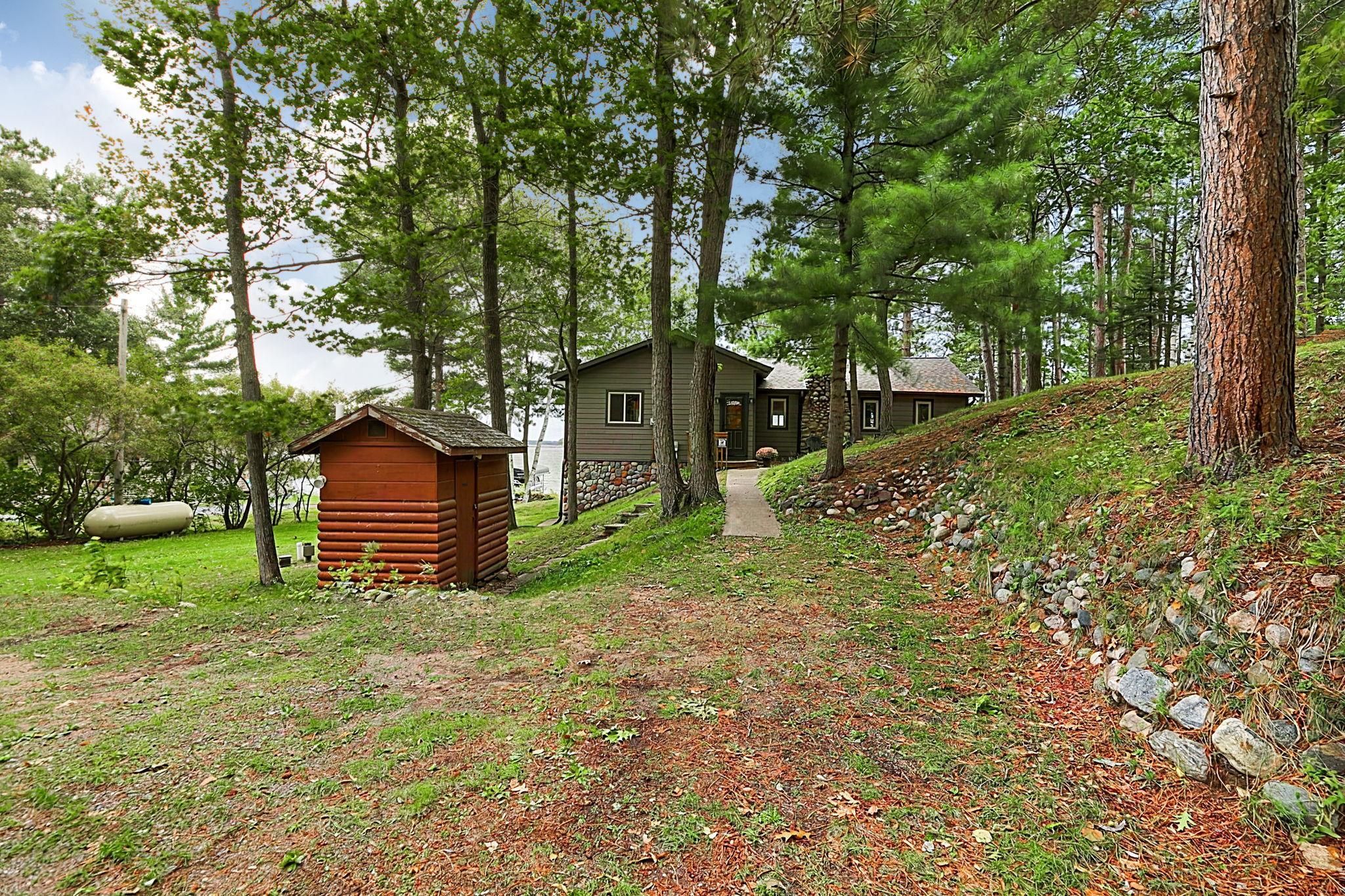 1985 single family home for sale at 23487 N Platte Lake Road in Hillman, MN — 3 bed, 2 bath (photo 32 of 45)