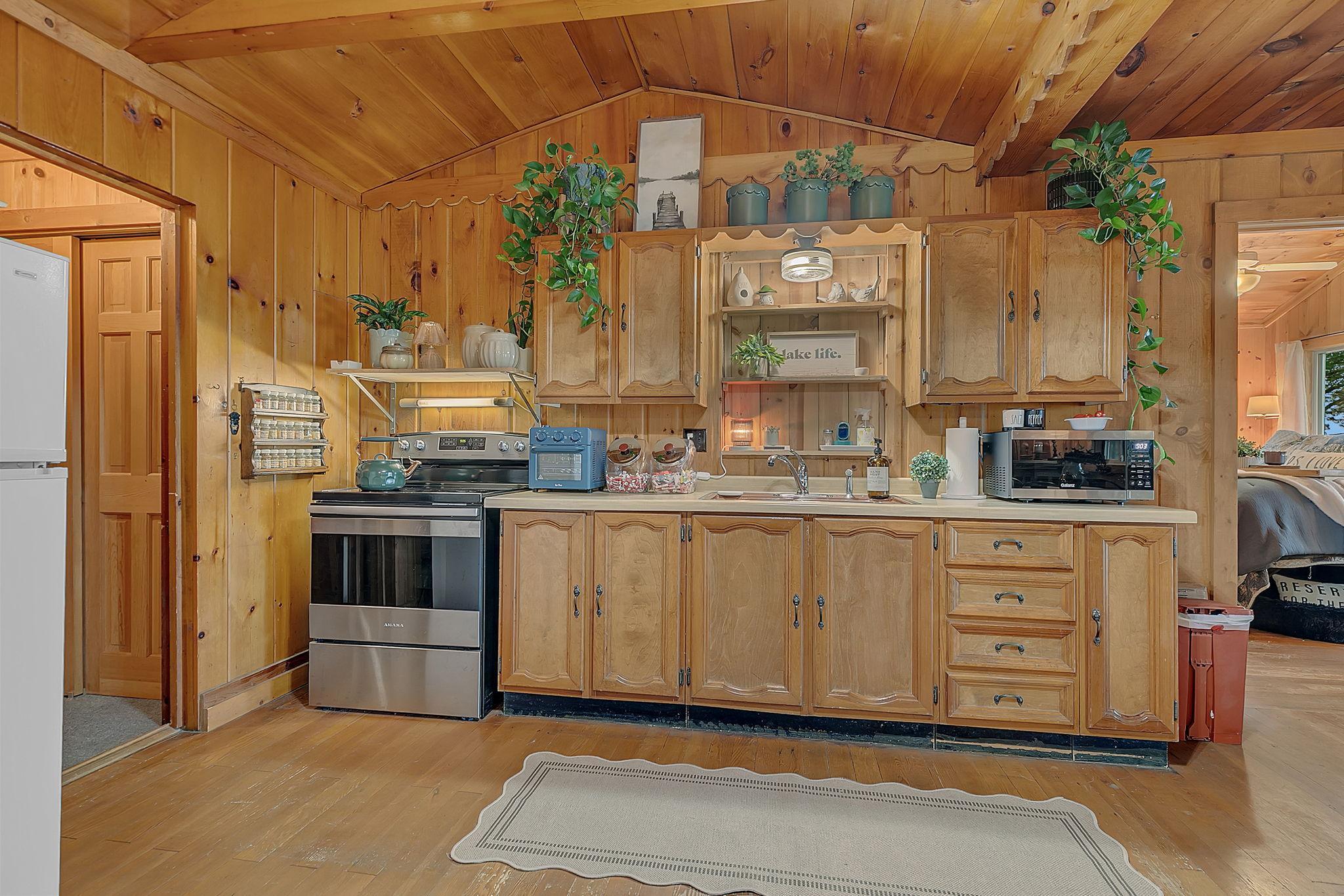 1985 single family home for sale at 23487 N Platte Lake Road in Hillman, MN — 3 bed, 2 bath (photo 8 of 45)