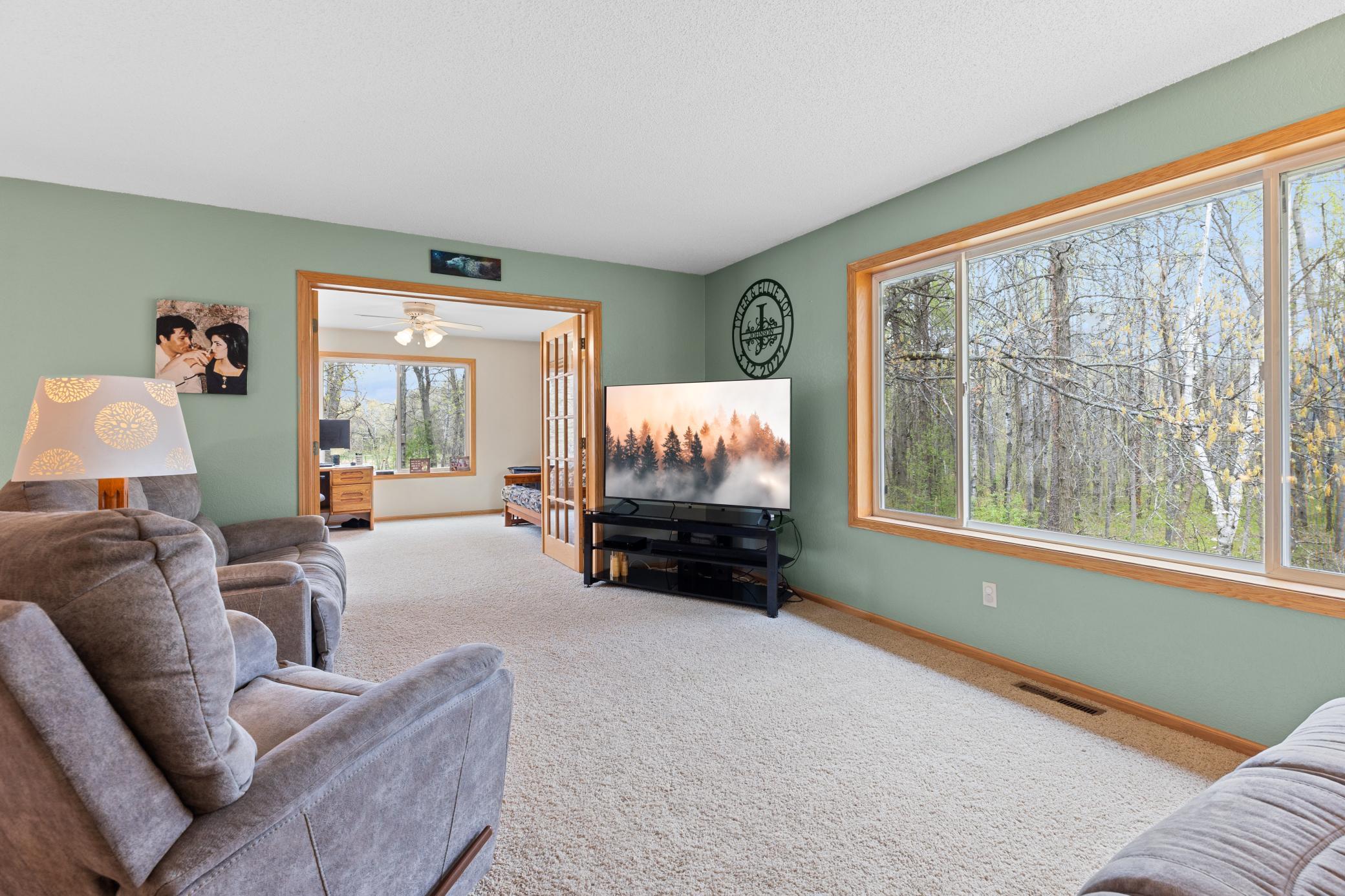2001 single family home for sale at 10308 S Oaks Road in Brainerd, MN — 4 bed, 2 bath (photo 5 of 40)