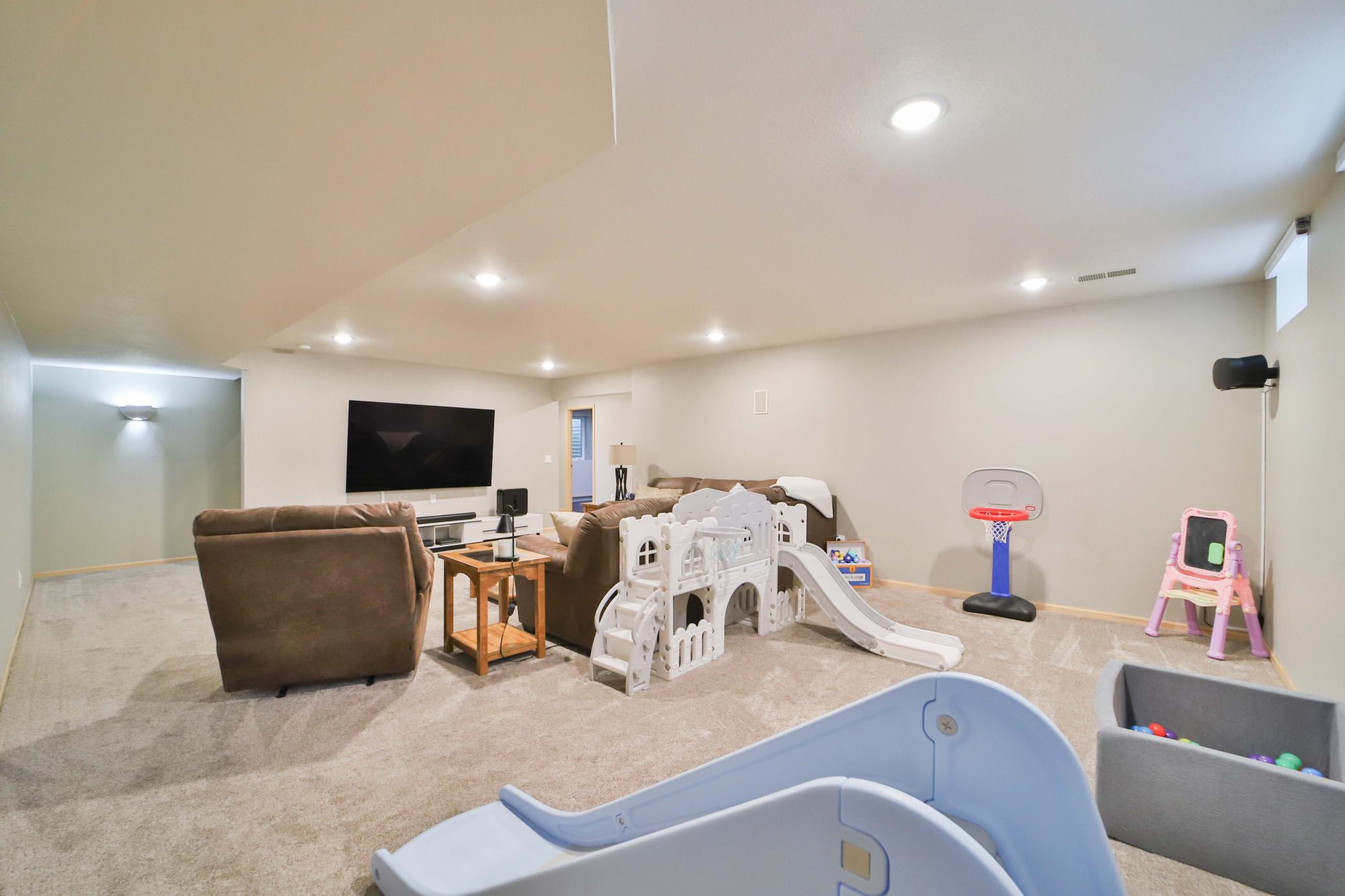 1997 single family home for sale at 12783 Lakewood Lane in Baxter, MN — 5 bed, 3 bath (photo 20 of 37)