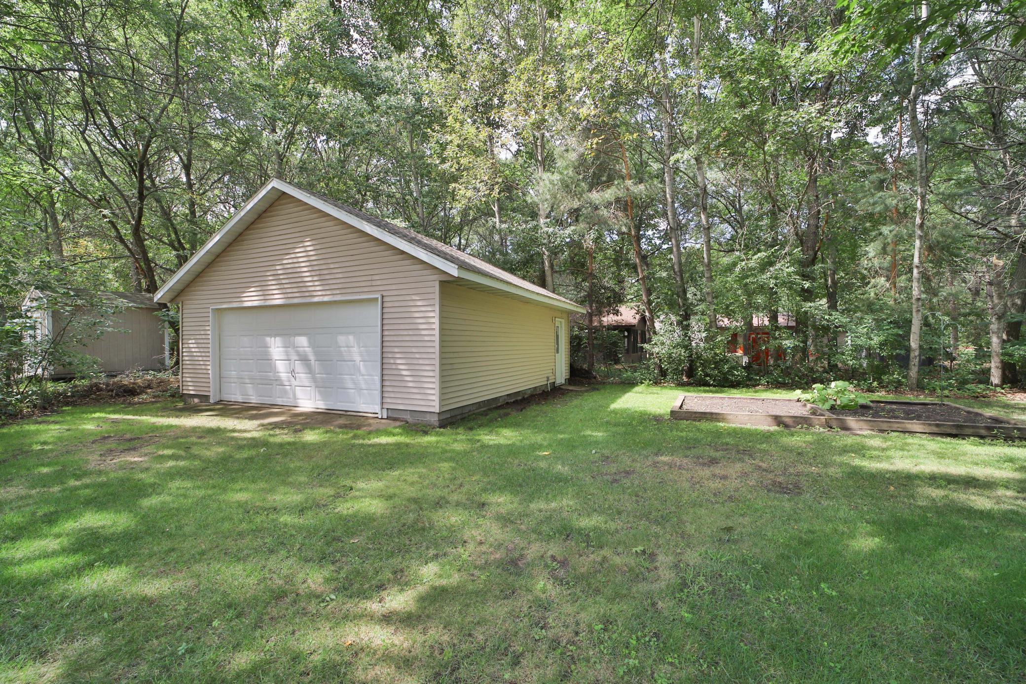 1997 single family home for sale at 12783 Lakewood Lane in Baxter, MN — 5 bed, 3 bath (photo 34 of 37)
