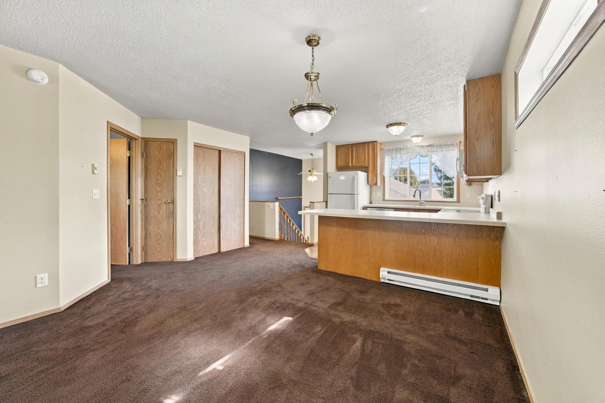 1998 townhouse for sale at 3539 31st Street S in Fargo, ND — 3 bed, 2 bath (photo 11 of 37)