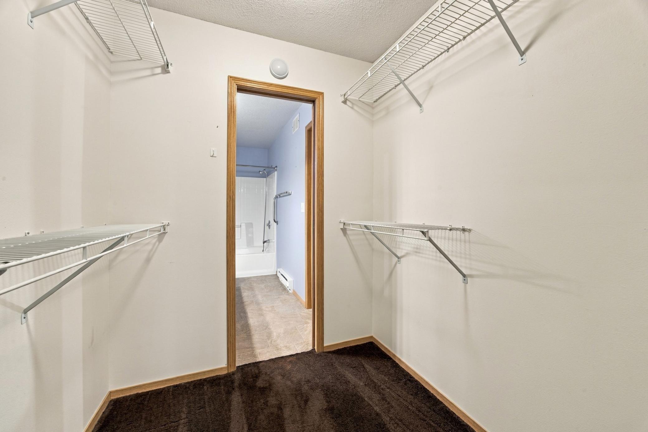1998 townhouse for sale at 3539 31st Street S in Fargo, ND — 3 bed, 2 bath (photo 15 of 37)