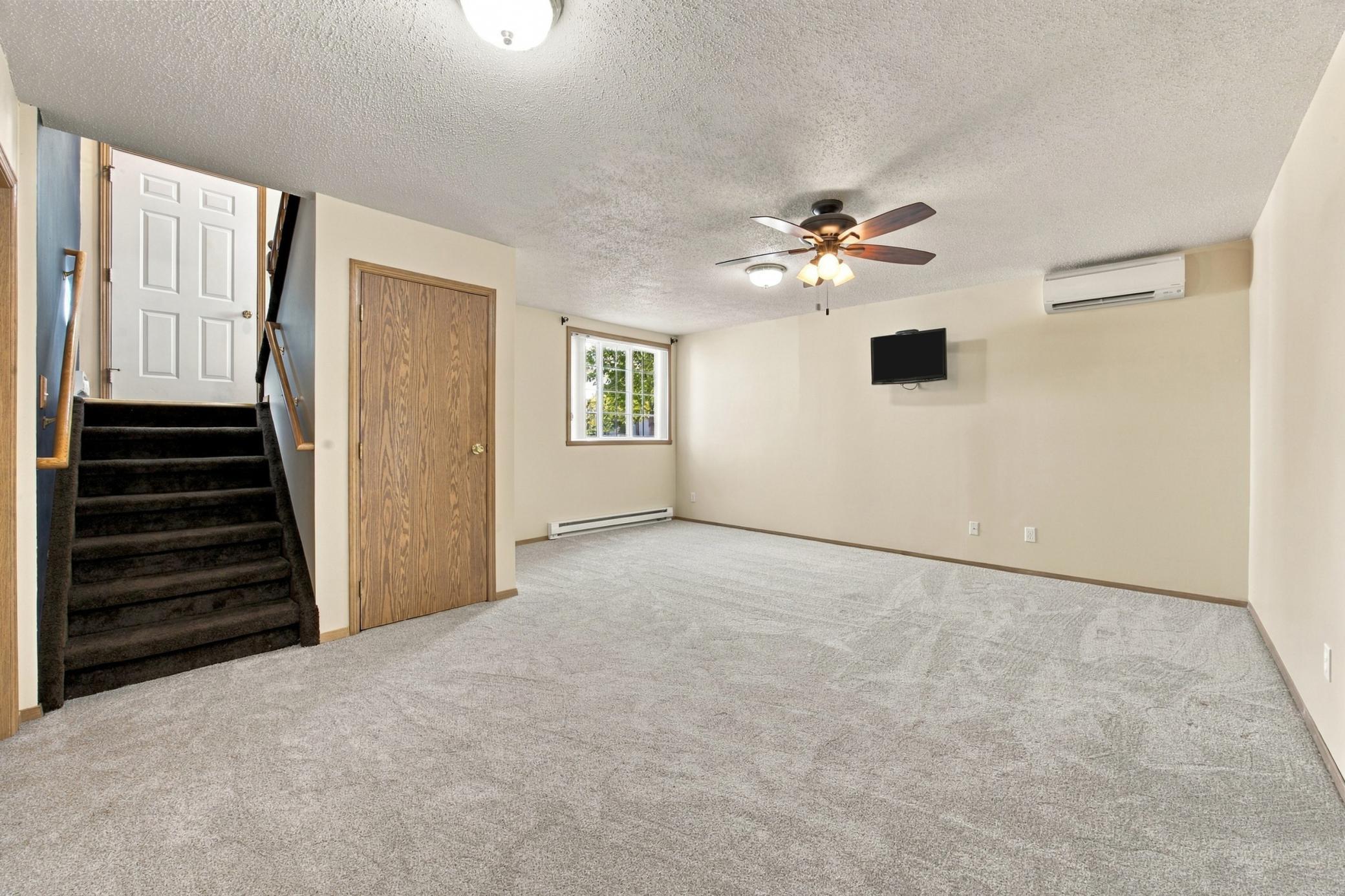 1998 townhouse for sale at 3539 31st Street S in Fargo, ND — 3 bed, 2 bath (photo 17 of 37)