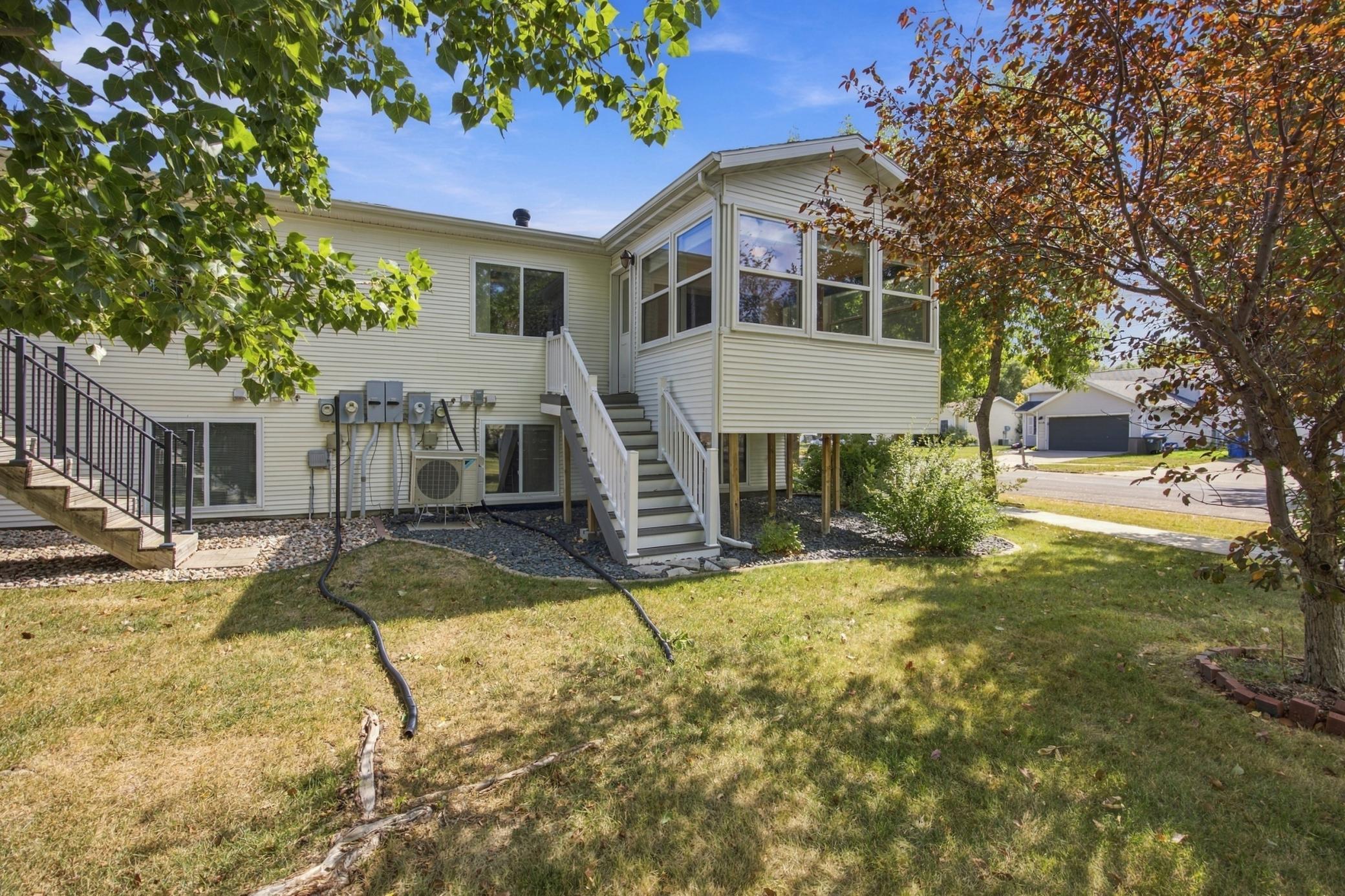 1998 townhouse for sale at 3539 31st Street S in Fargo, ND — 3 bed, 2 bath (photo 25 of 37)