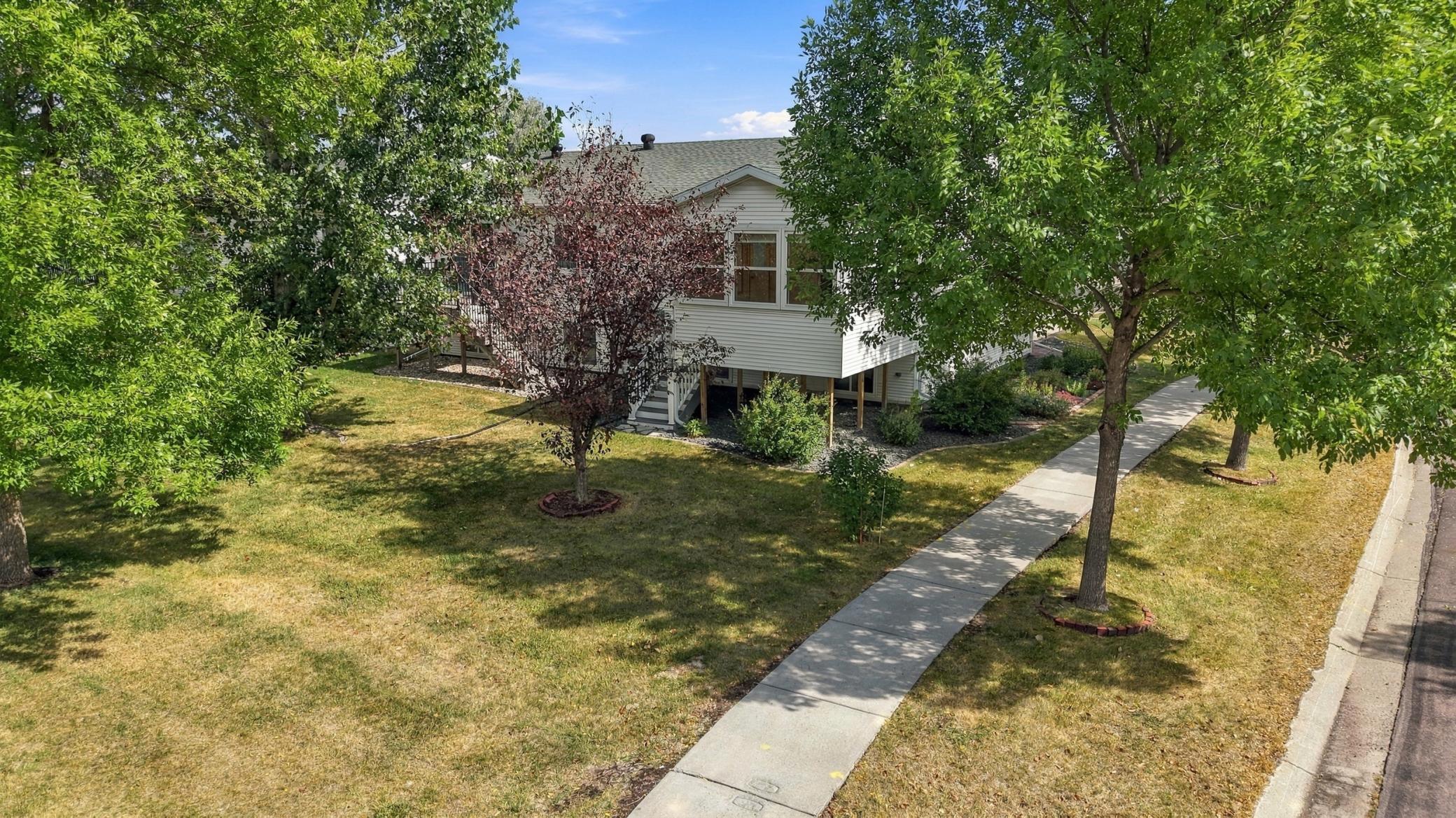 1998 townhouse for sale at 3539 31st Street S in Fargo, ND — 3 bed, 2 bath (photo 29 of 37)