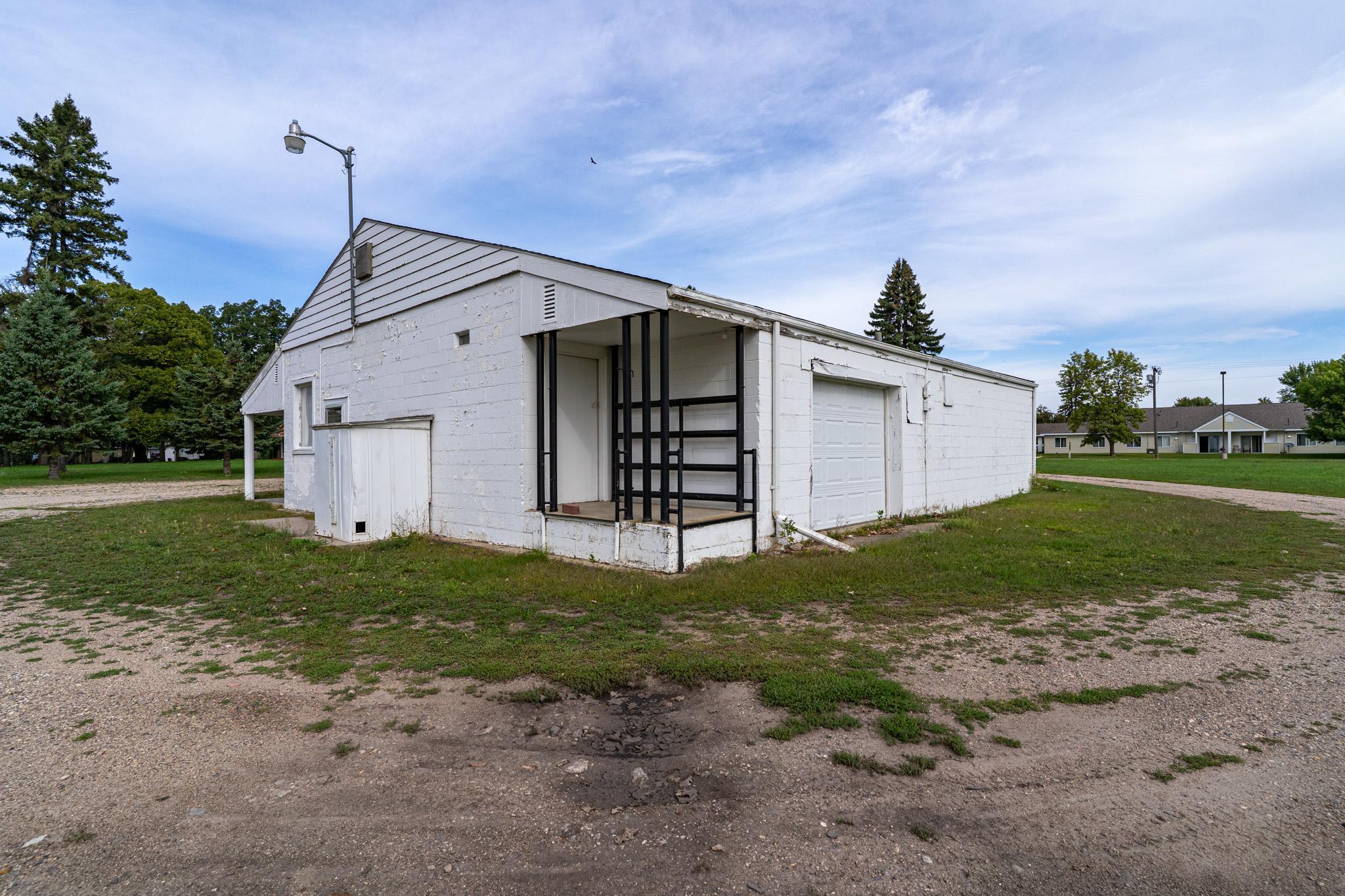 1938 single family home for sale at 707 Mckinley Street SE in Fertile, MN — 2 bed, 1 bath (photo 31 of 50)