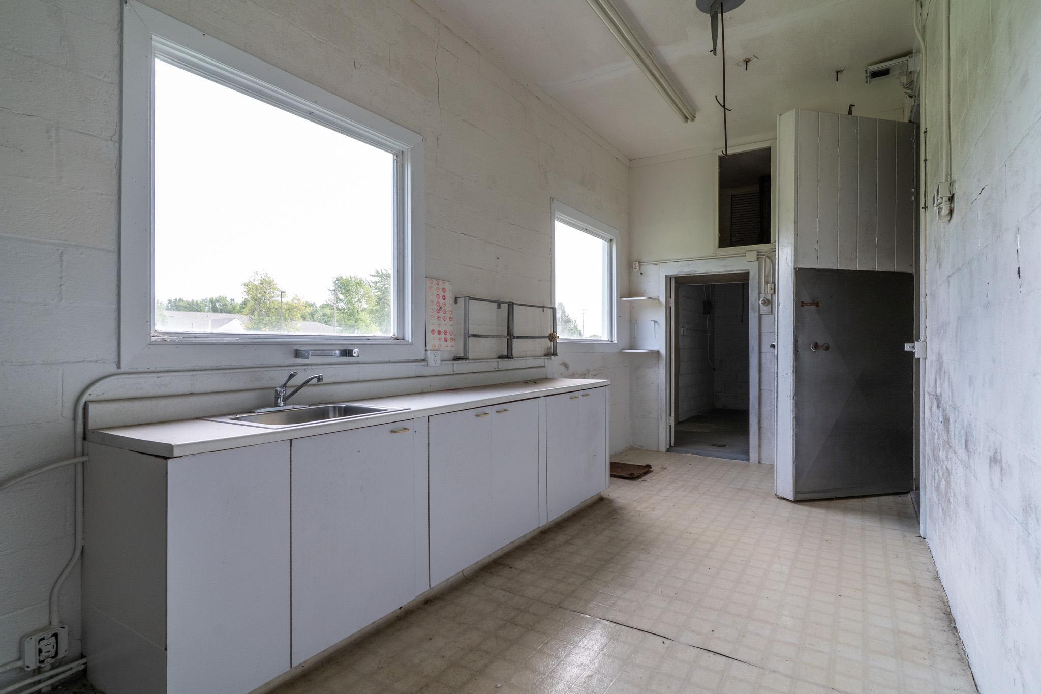 1938 single family home for sale at 707 Mckinley Street SE in Fertile, MN — 2 bed, 1 bath (photo 35 of 50)