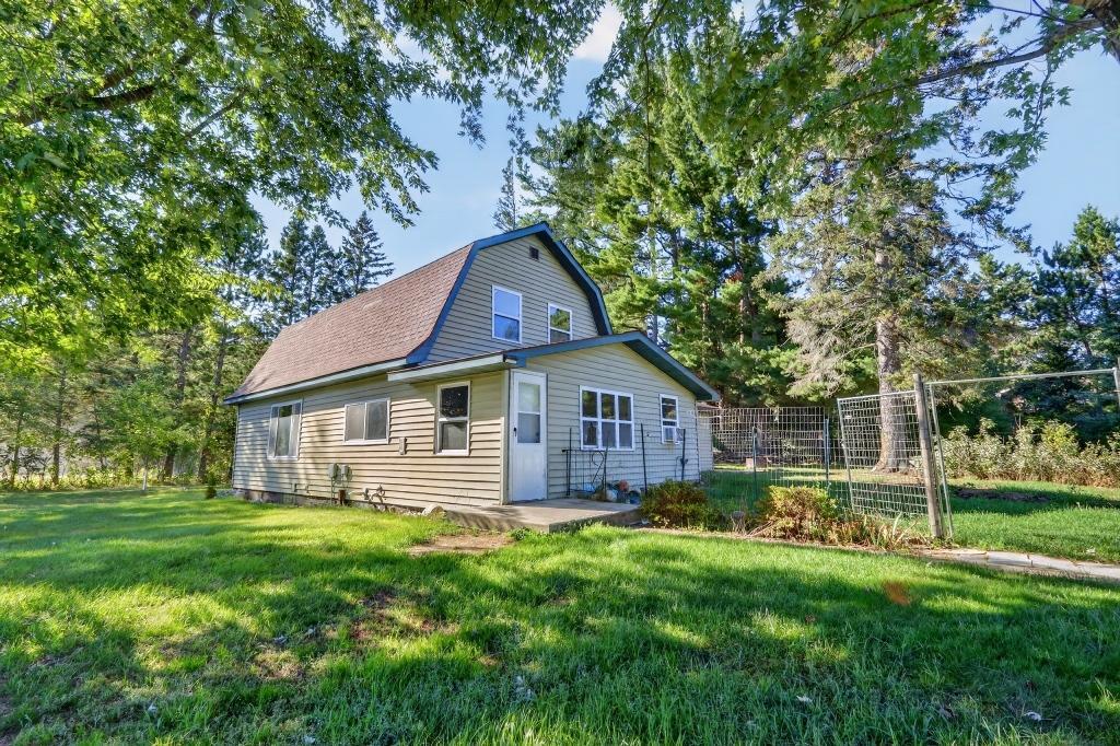 1948 single family home for sale at 35455 Freestone Road in Grand Rapids, MN — 4 bed, 1 bath