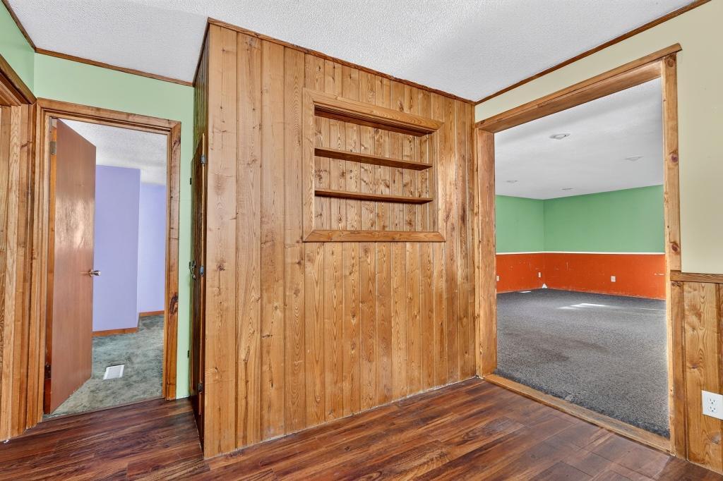 1948 single family home for sale at 35455 Freestone Road in Grand Rapids, MN — 4 bed, 1 bath (photo 11 of 61)