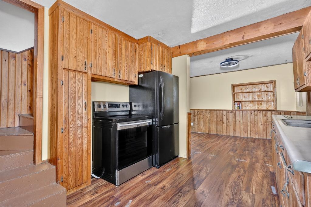 1948 single family home for sale at 35455 Freestone Road in Grand Rapids, MN — 4 bed, 1 bath (photo 5 of 61)