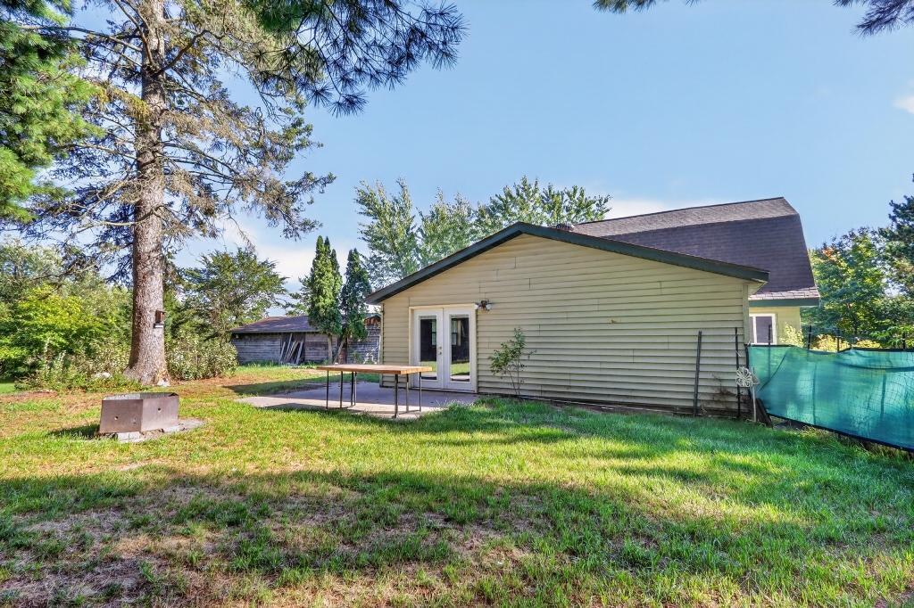 1948 single family home for sale at 35455 Freestone Road in Grand Rapids, MN — 4 bed, 1 bath (photo 49 of 61)