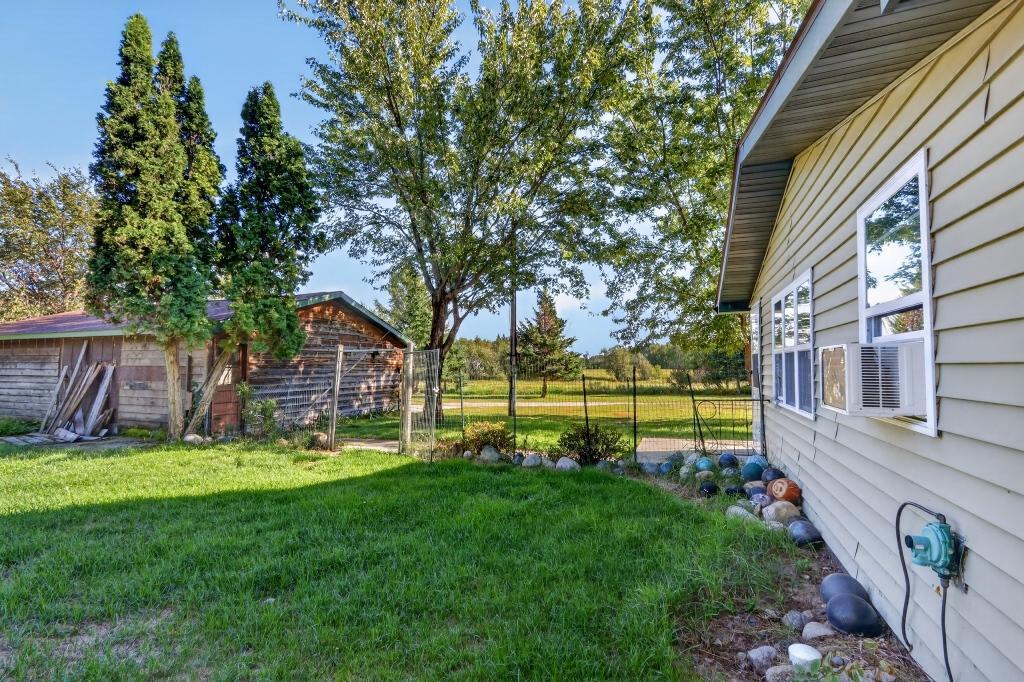 1948 single family home for sale at 35455 Freestone Road in Grand Rapids, MN — 4 bed, 1 bath (photo 50 of 61)