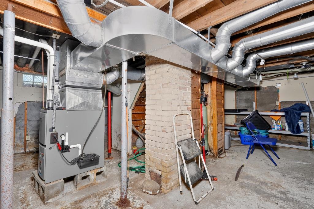 1948 single family home for sale at 35455 Freestone Road in Grand Rapids, MN — 4 bed, 1 bath (photo 59 of 61)