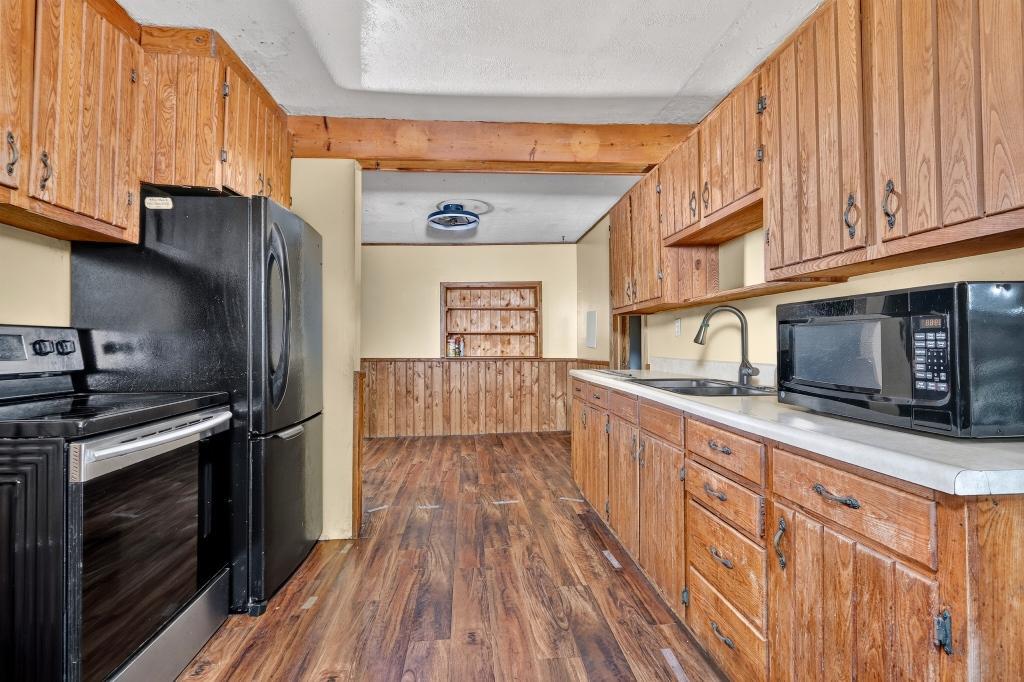 1948 single family home for sale at 35455 Freestone Road in Grand Rapids, MN — 4 bed, 1 bath (photo 7 of 61)