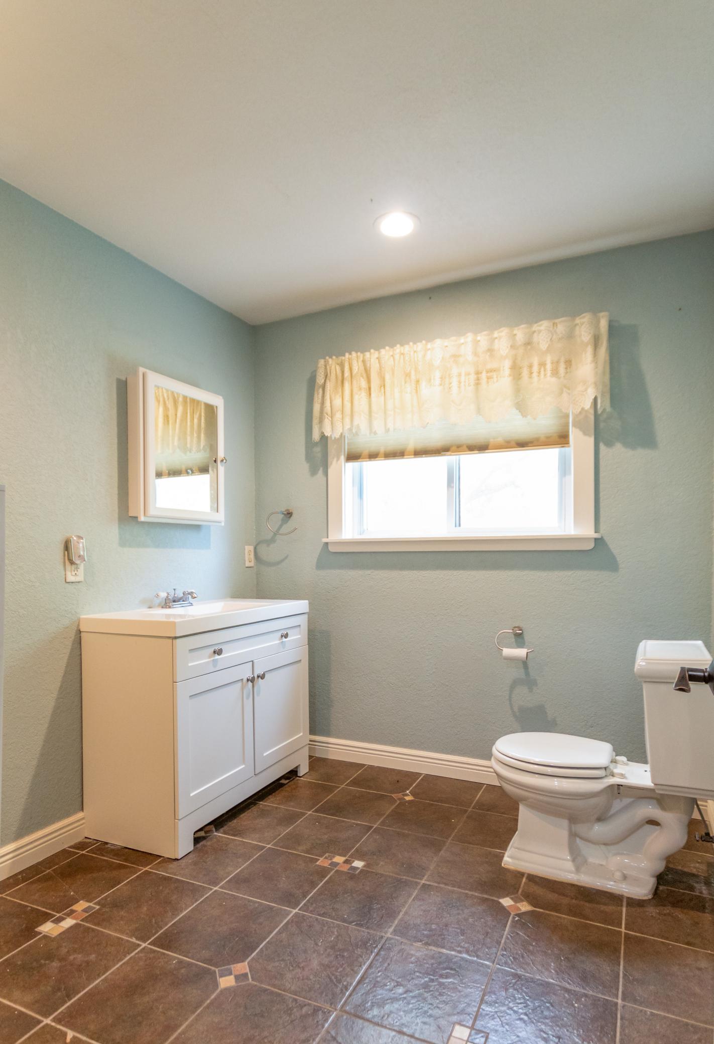 1952 single family home for sale at 2233 Great Divide Road NW in Puposky, MN — 3 bed, 2 bath (photo 12 of 60)