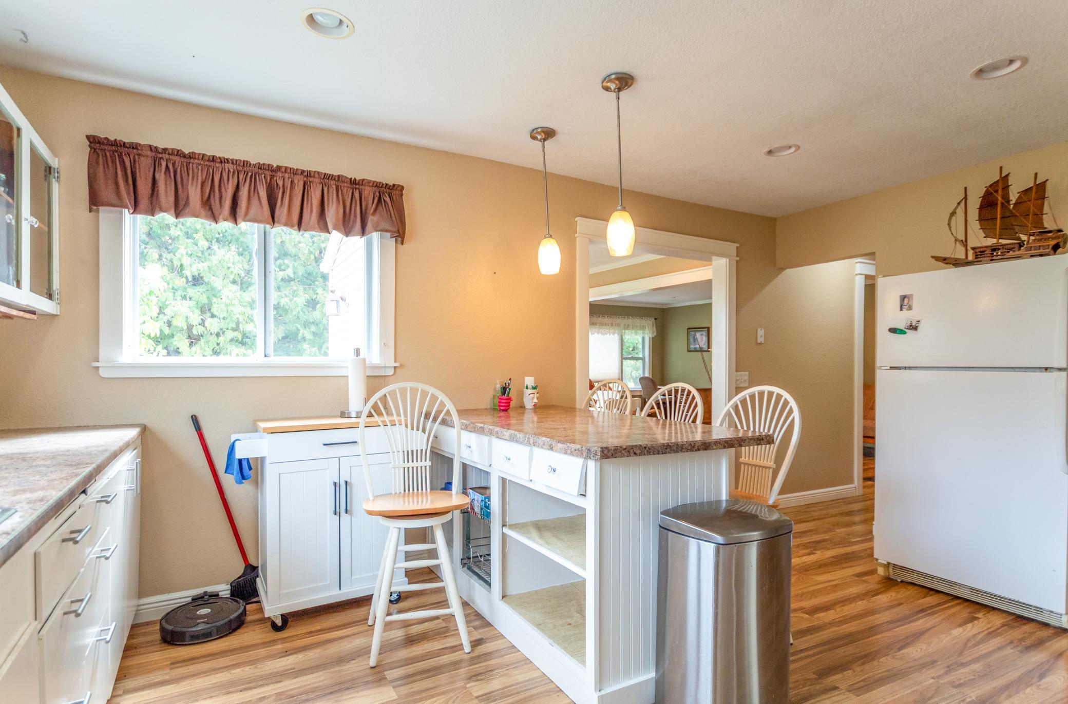 1952 single family home for sale at 2233 Great Divide Road NW in Puposky, MN — 3 bed, 2 bath (photo 14 of 60)