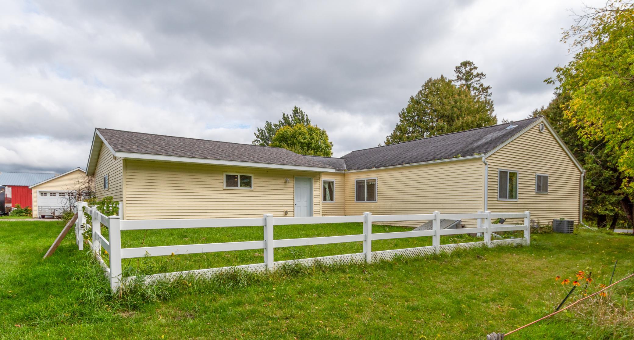 1952 single family home for sale at 2233 Great Divide Road NW in Puposky, MN — 3 bed, 2 bath (photo 18 of 60)