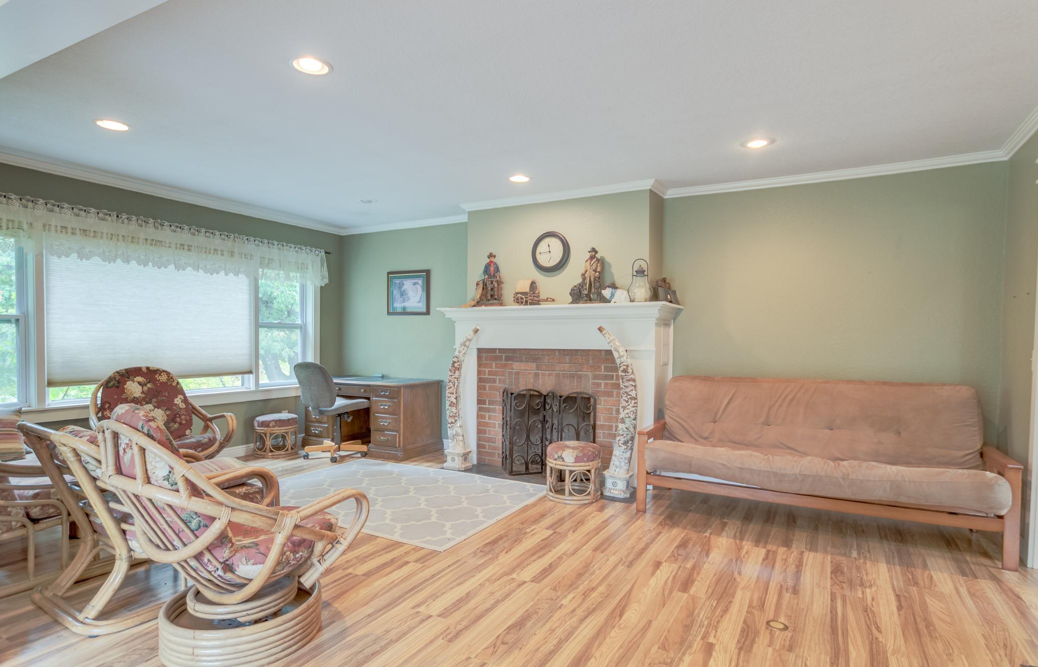 1952 single family home for sale at 2233 Great Divide Road NW in Puposky, MN — 3 bed, 2 bath (photo 6 of 60)