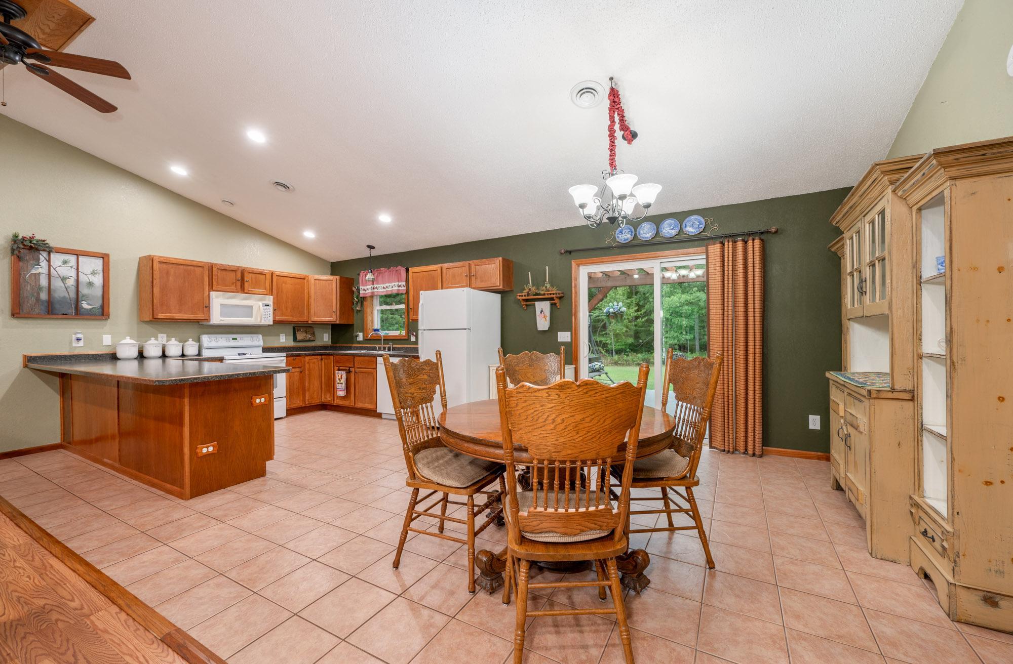 2007 single family home for sale at 16559 County Road 455 in Grand Rapids, MN — 3 bed, 2 bath (photo 5 of 44)