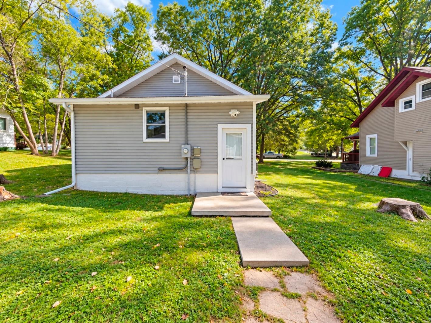 1910 single family home for sale at 609 NE 5th Avenue in Grand Rapids, MN — 1 bed, 1 bath (photo 20 of 23)