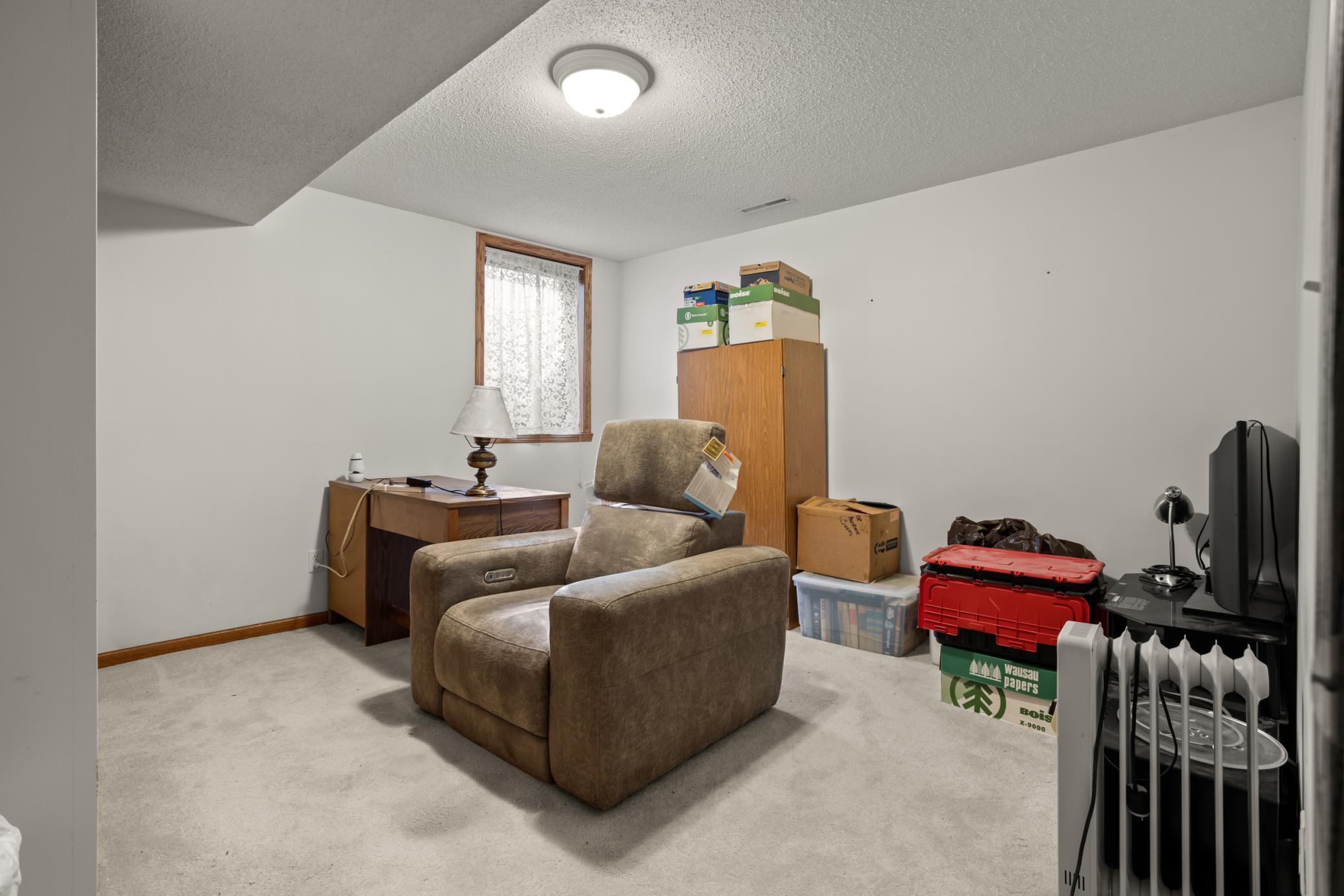 1993 single family home for sale at 2616 39th Avenue S in Fargo, ND — 4 bed, 3 bath (photo 34 of 48)