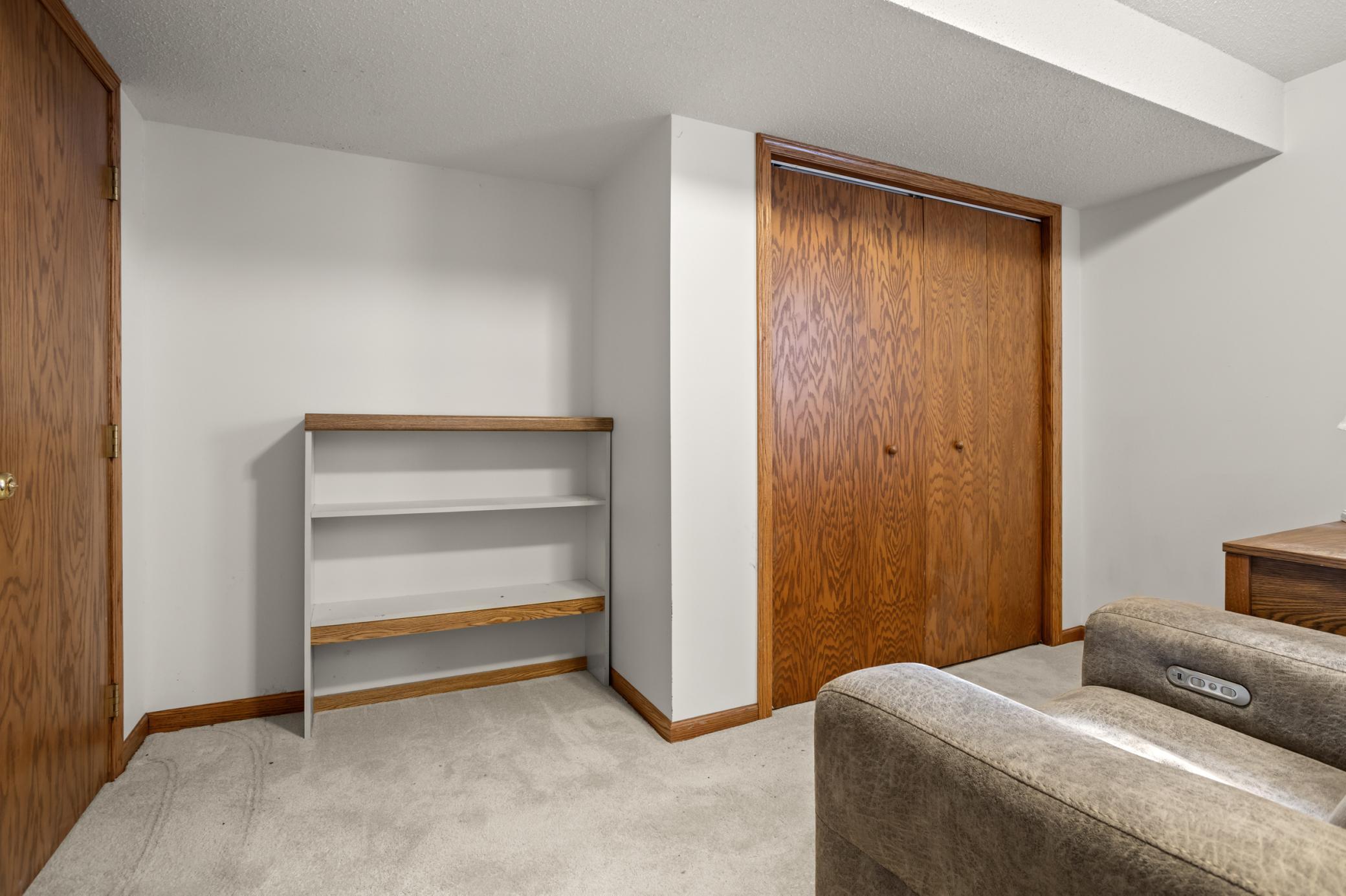 1993 single family home for sale at 2616 39th Avenue S in Fargo, ND — 4 bed, 3 bath (photo 35 of 48)