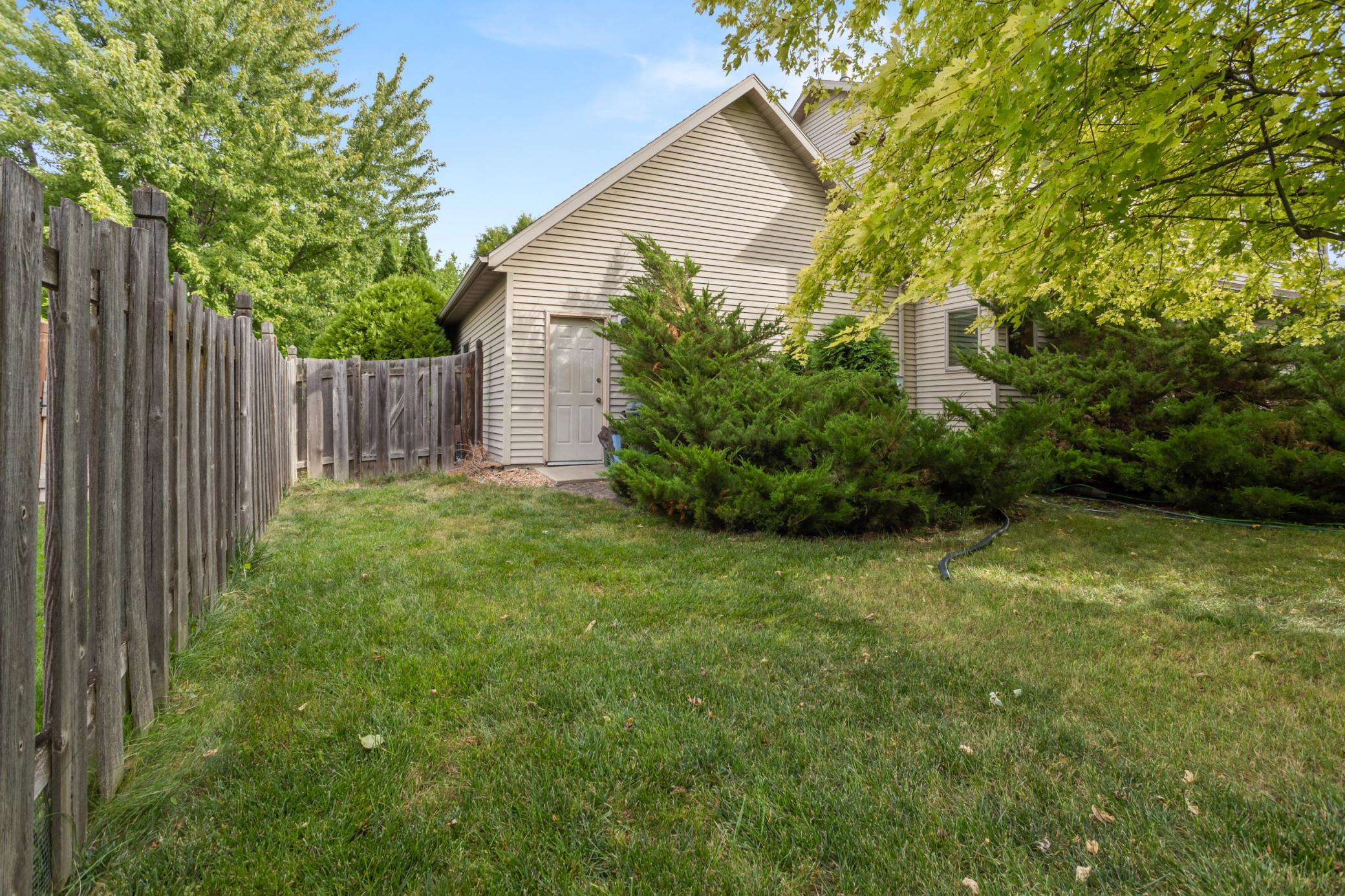 1993 single family home for sale at 2616 39th Avenue S in Fargo, ND — 4 bed, 3 bath (photo 48 of 48)
